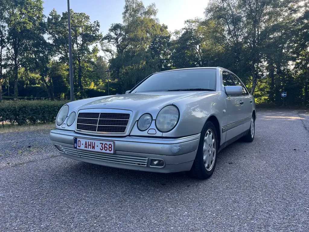 Mercedes-Benz E 280 1996 из Европы — купить под ключ