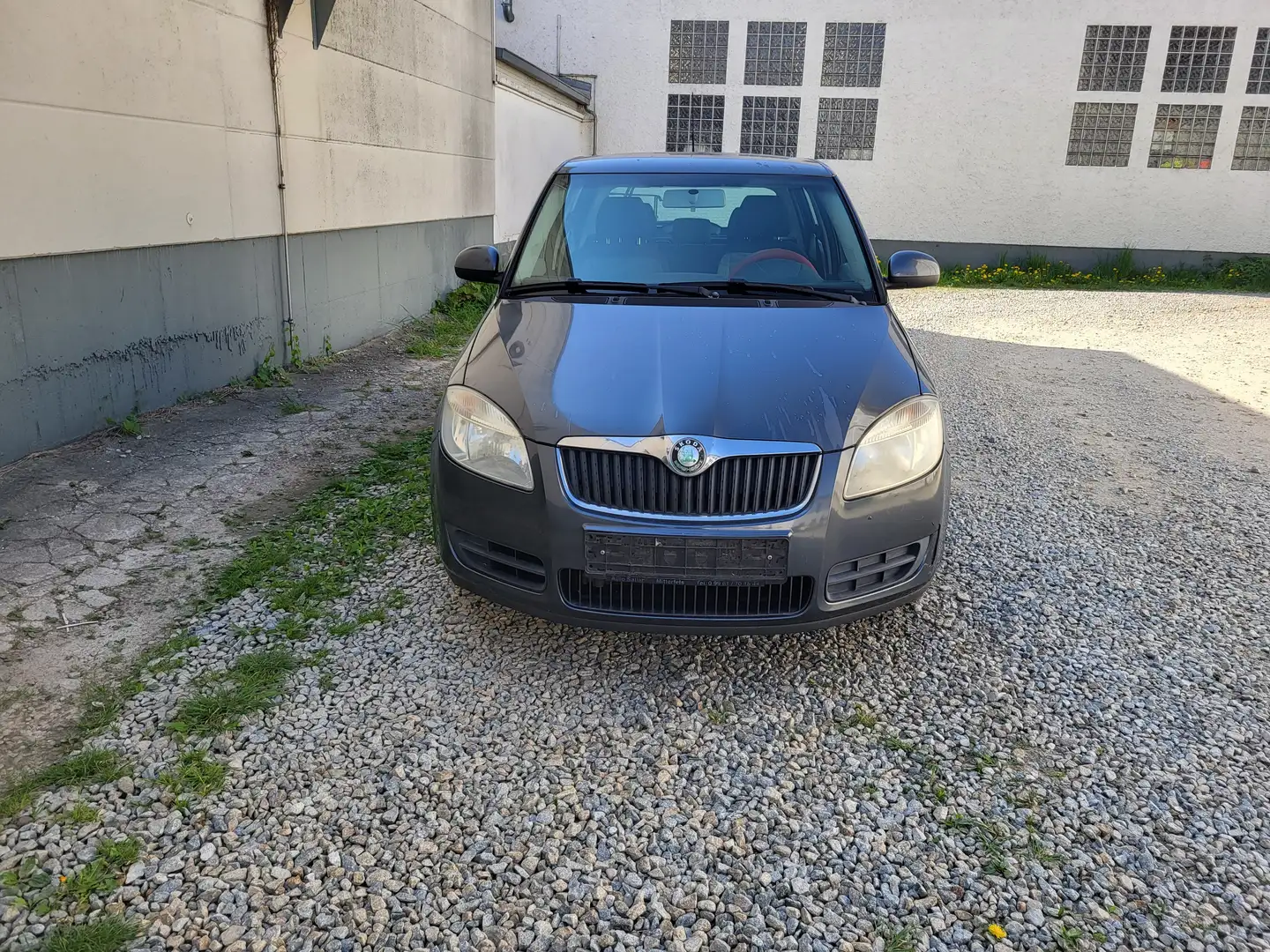Skoda Fabia Ambiente Grau - 1