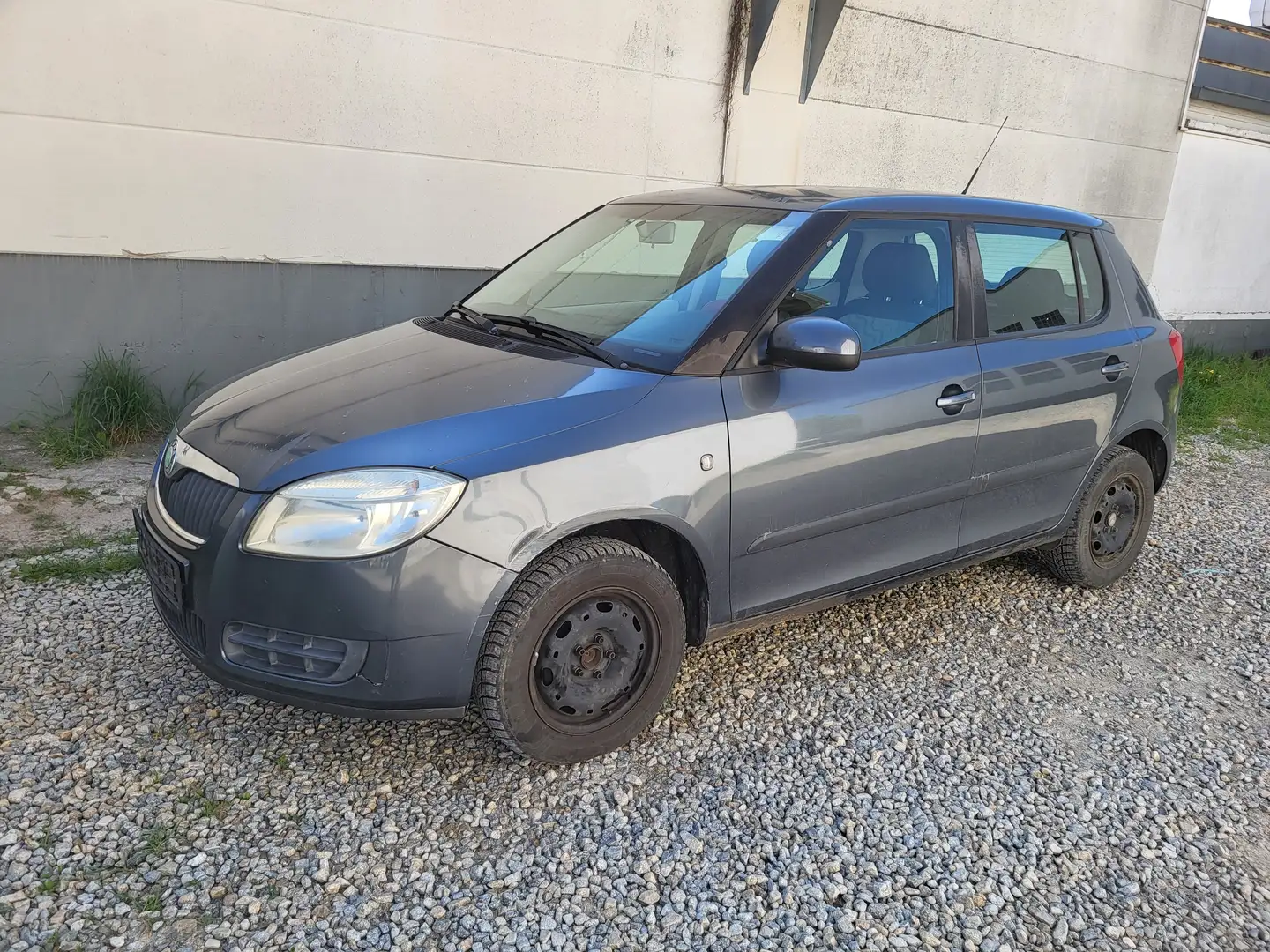 Skoda Fabia Ambiente Grau - 2
