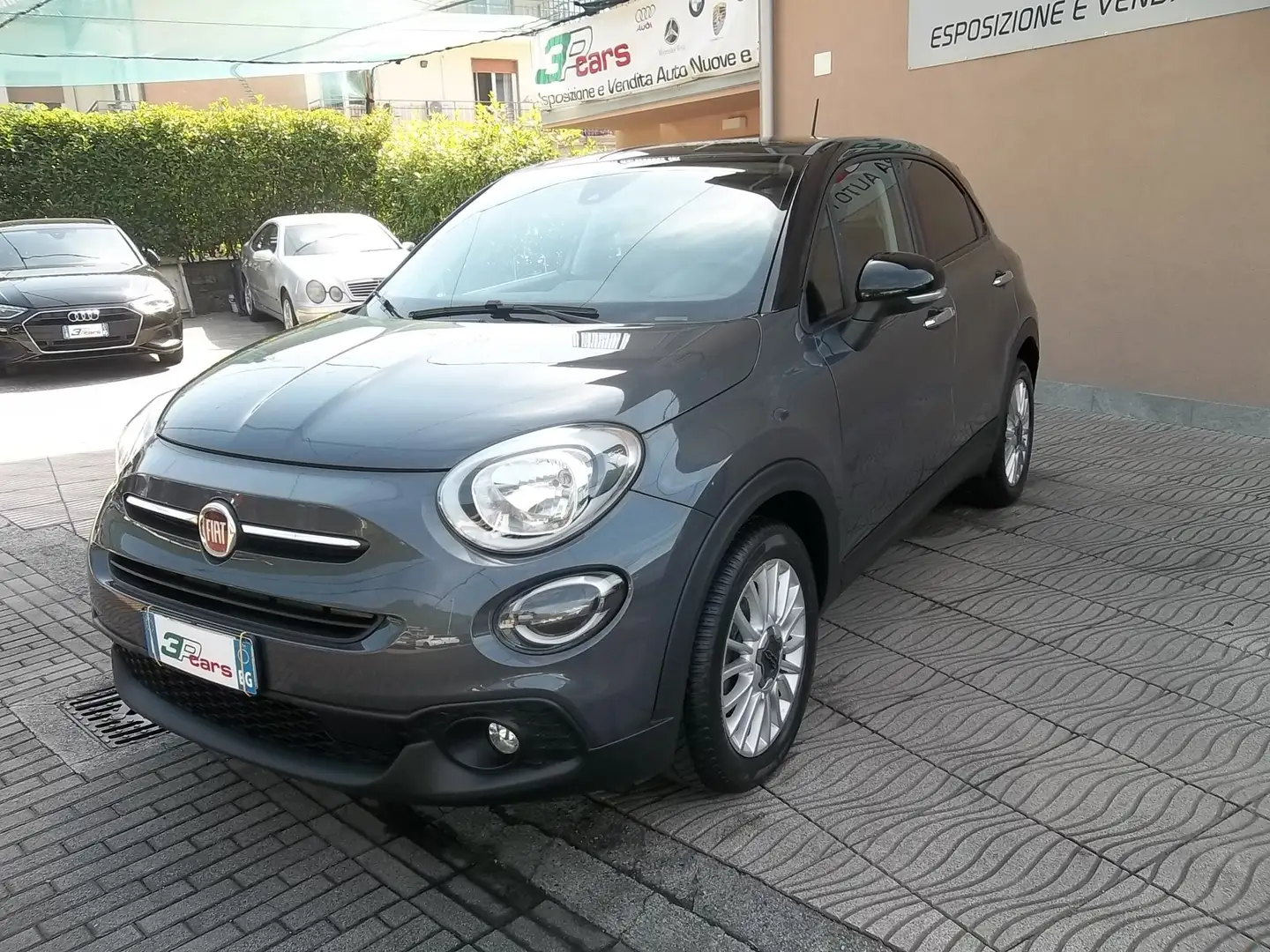 Fiat 500X EU6 NEO.PAT1.3 mjt Connect 95cv Grijs - 2