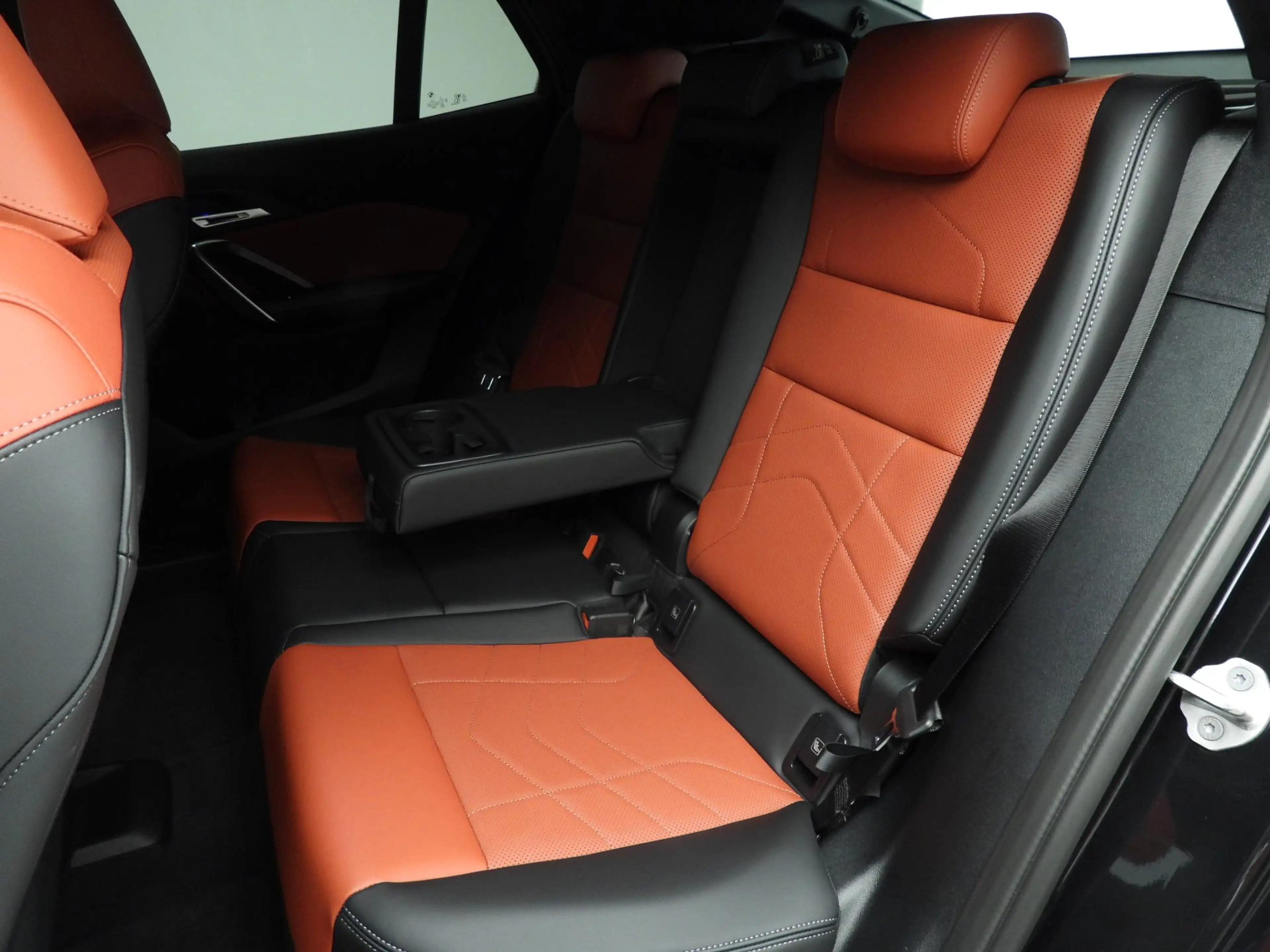 BMW iX2 eDrive20 | M-Sportpakket | LED | Navigatie | Sport — photo 8