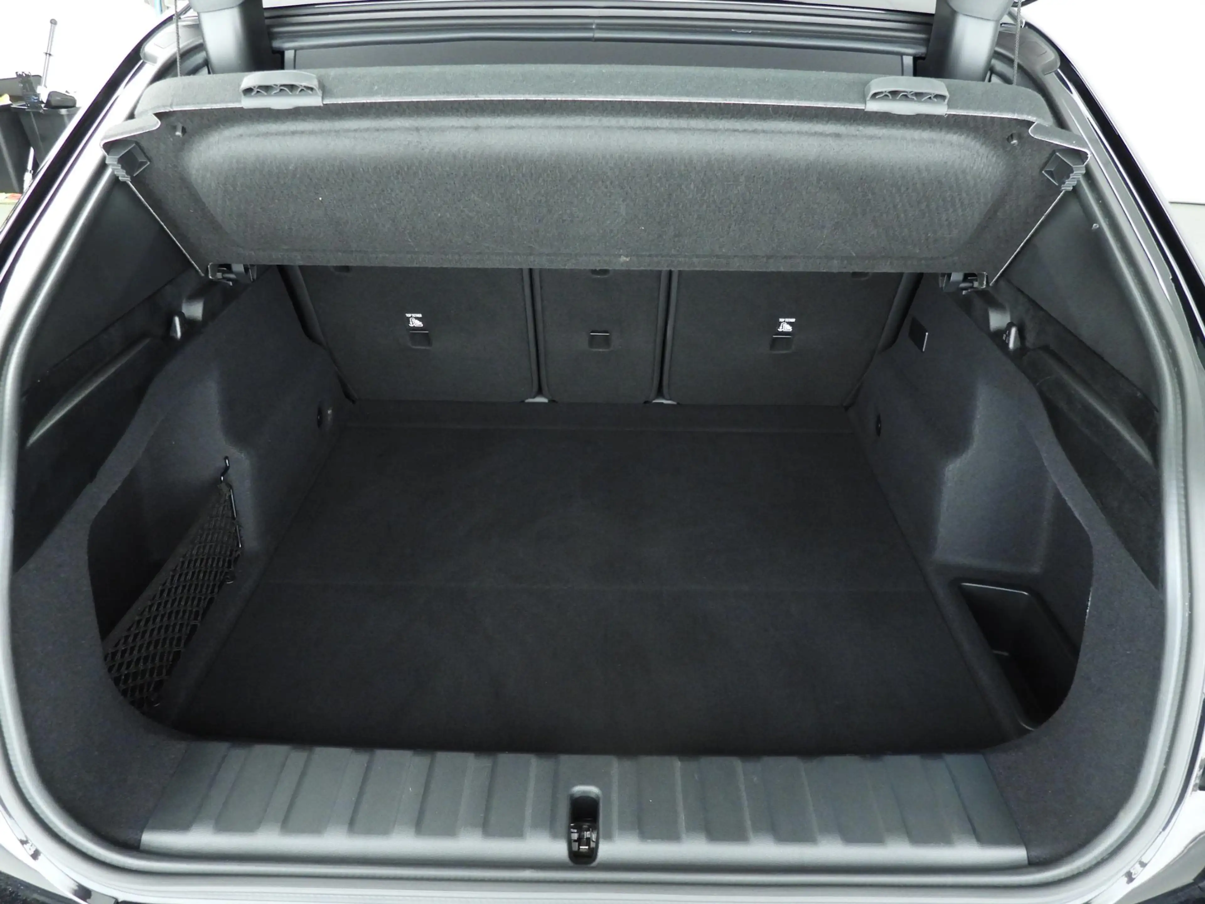 BMW iX2 eDrive20 | M-Sportpakket | LED | Navigatie | Sport — photo 9