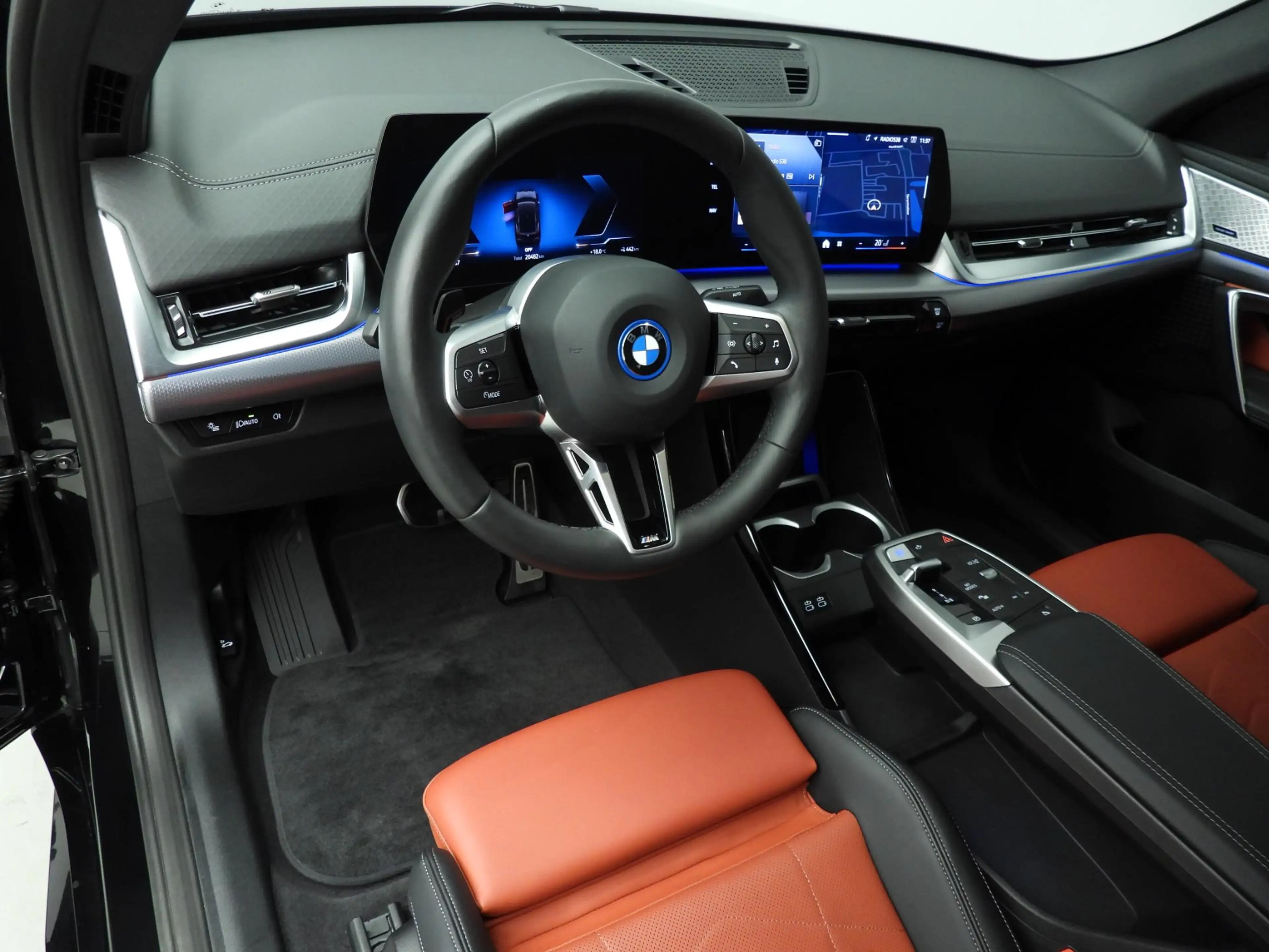 BMW iX2 eDrive20 | M-Sportpakket | LED | Navigatie | Sport — photo 6