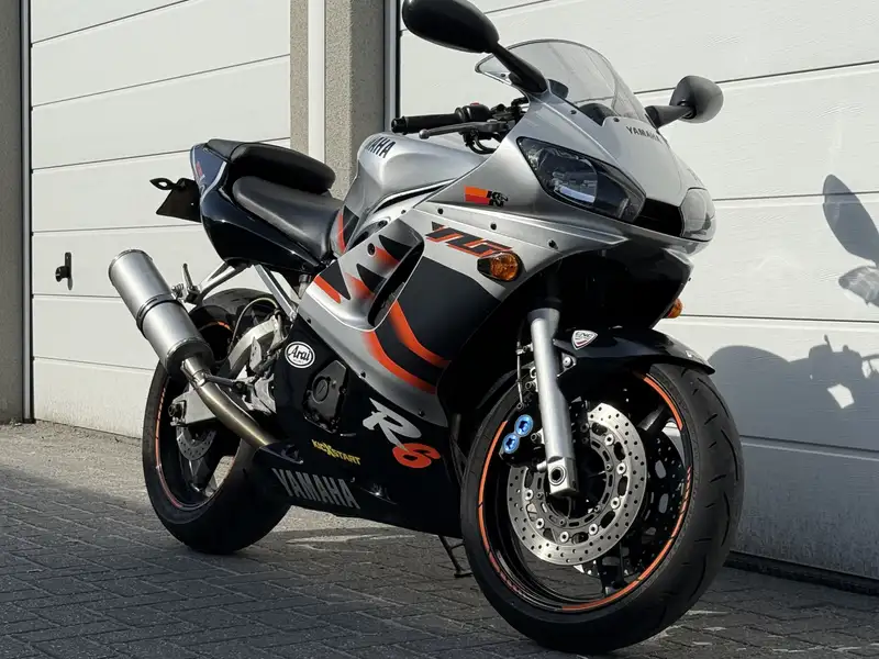 Yamaha YZF-R6 - foto 5