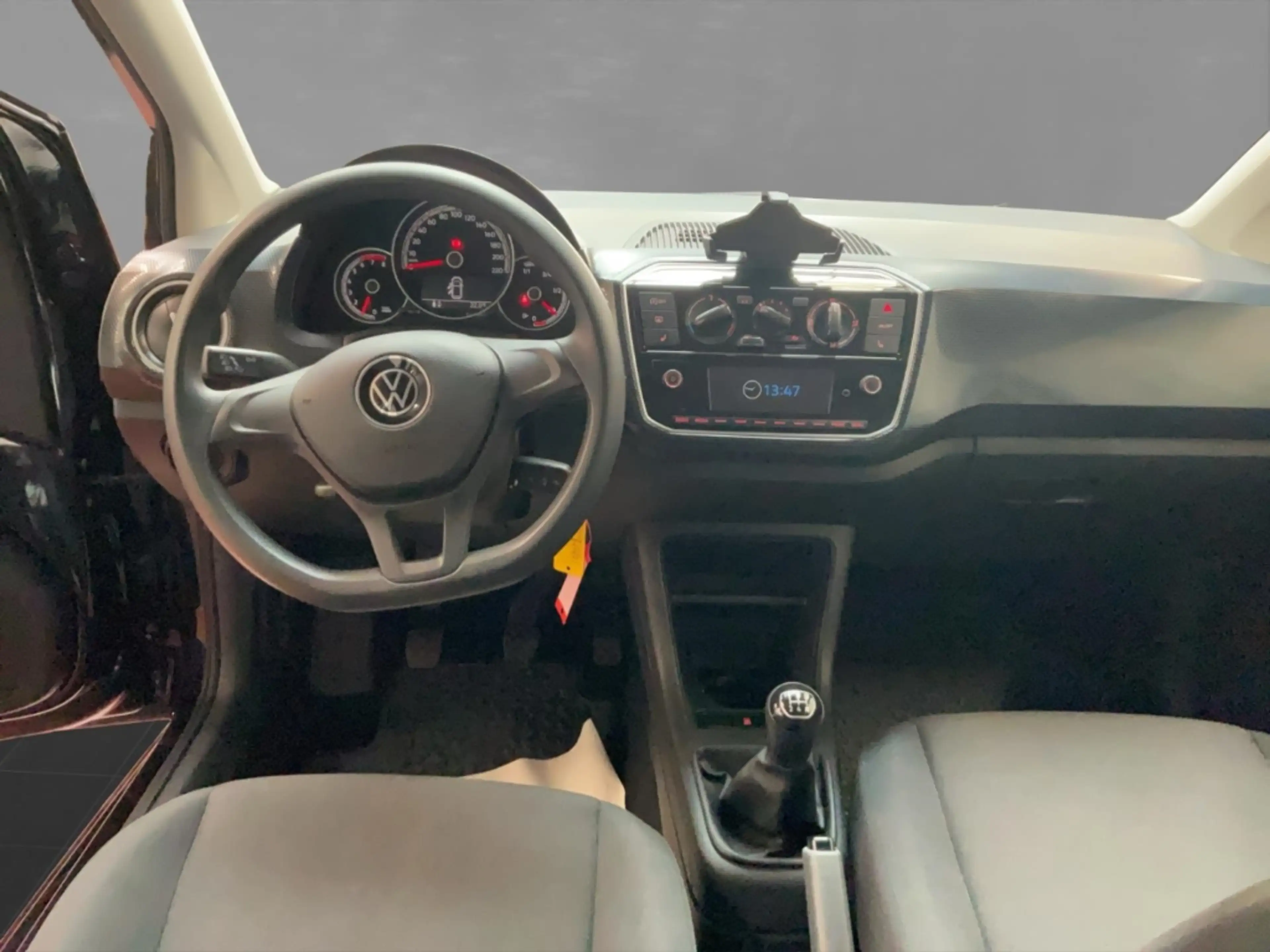 Volkswagen up! 1.0 move Bluetooth ESP MFA Klima Sitzh. — photo 14