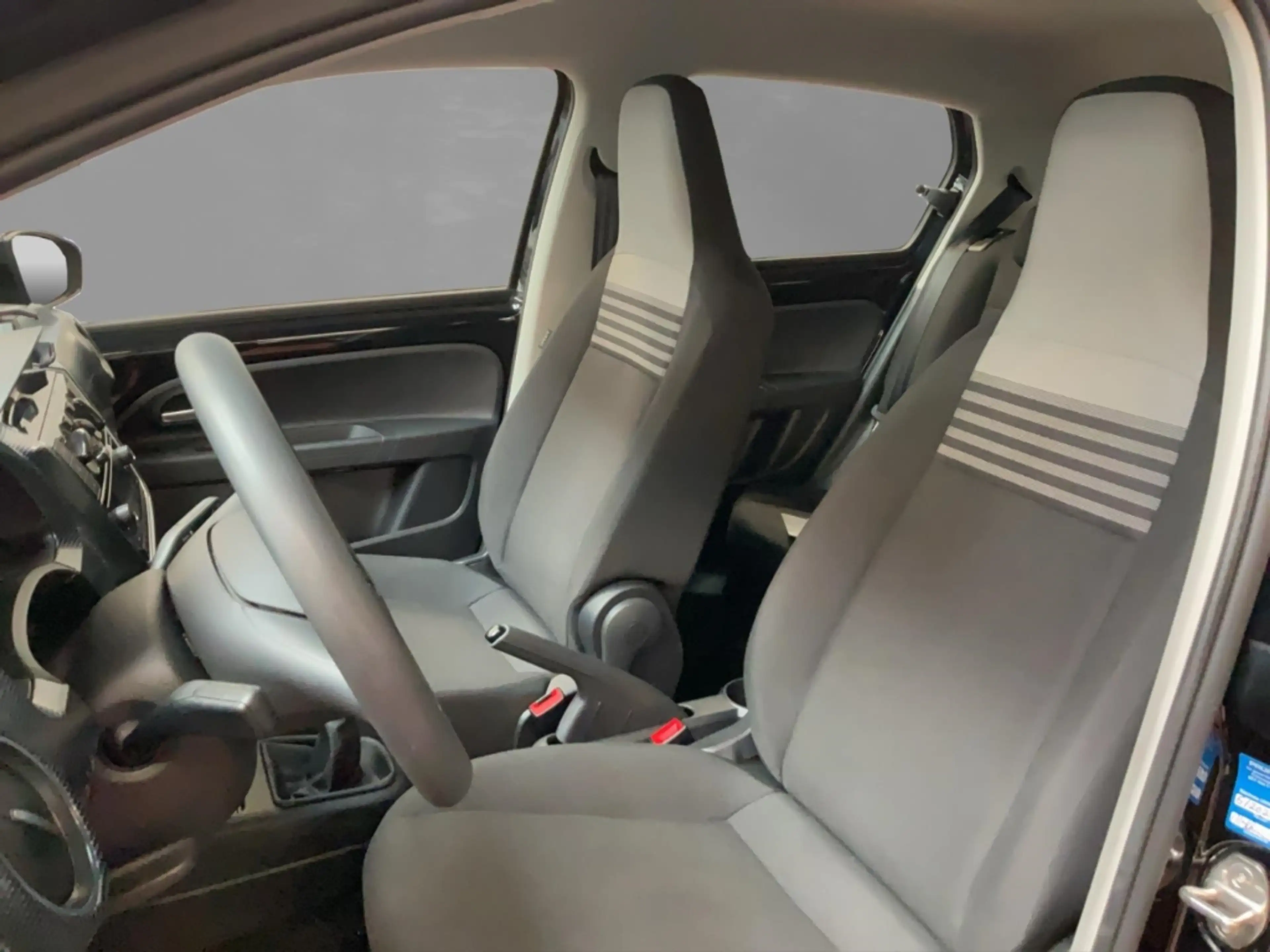 Volkswagen up! 1.0 move Bluetooth ESP MFA Klima Sitzh. — photo 11