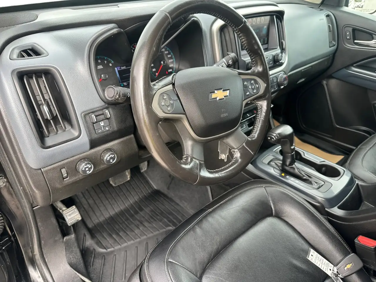 Chevrolet Colorado photo Chevrolet Colorado