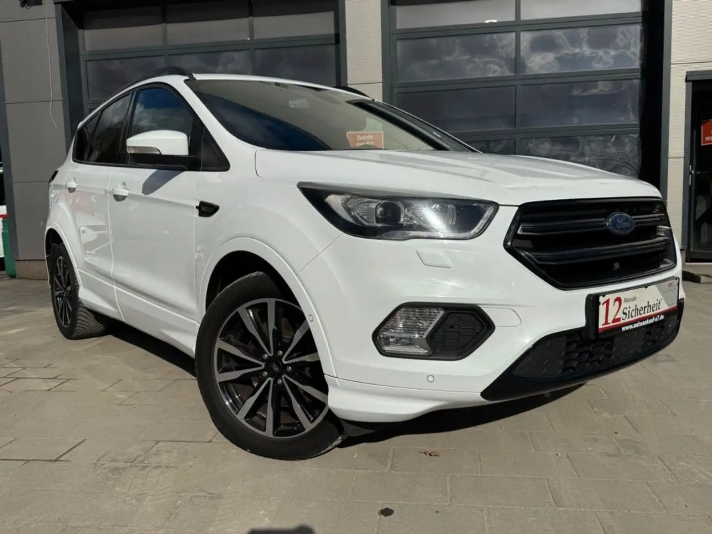 Ford Kuga 2.0 TDCi 4x4 Aut. ST-Line Wit - 1