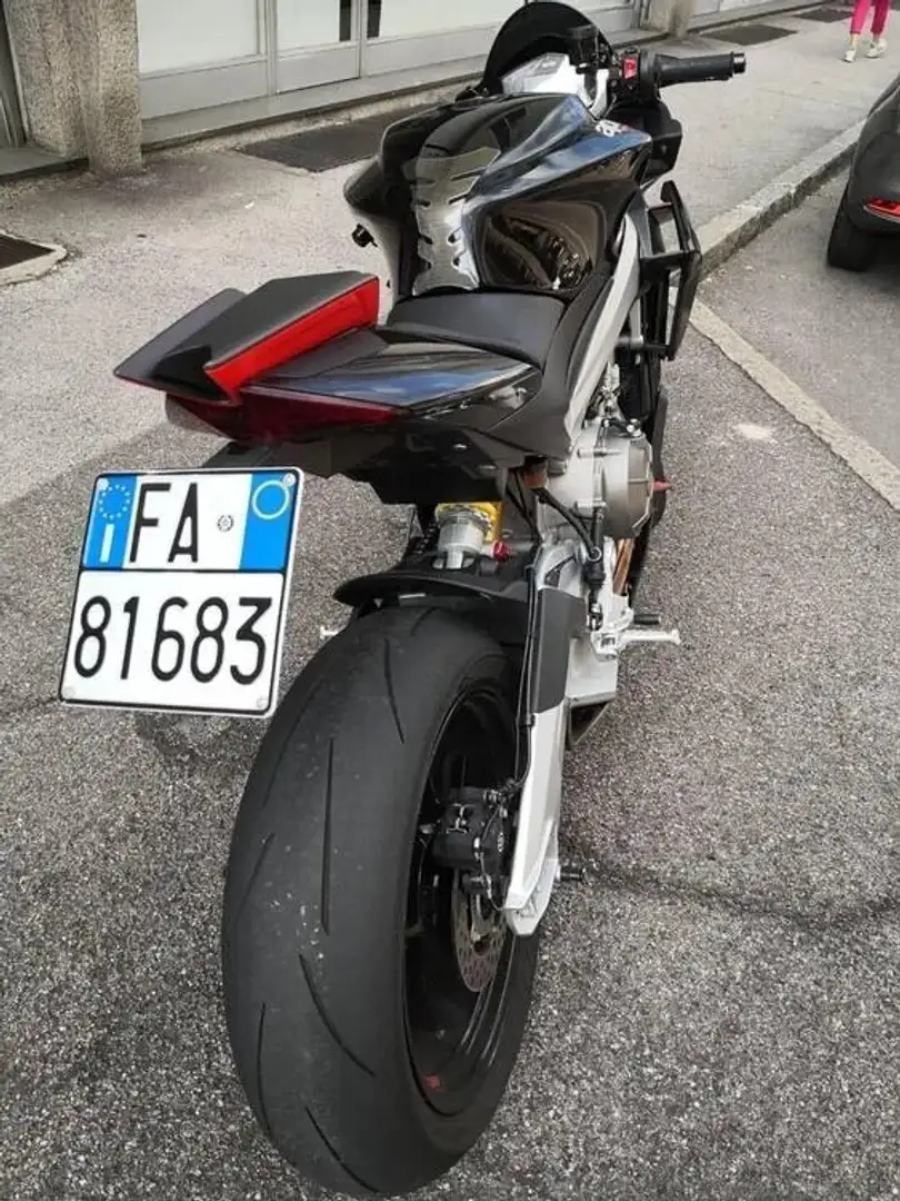 Aprilia Tuono 660 Factory Negru - 2