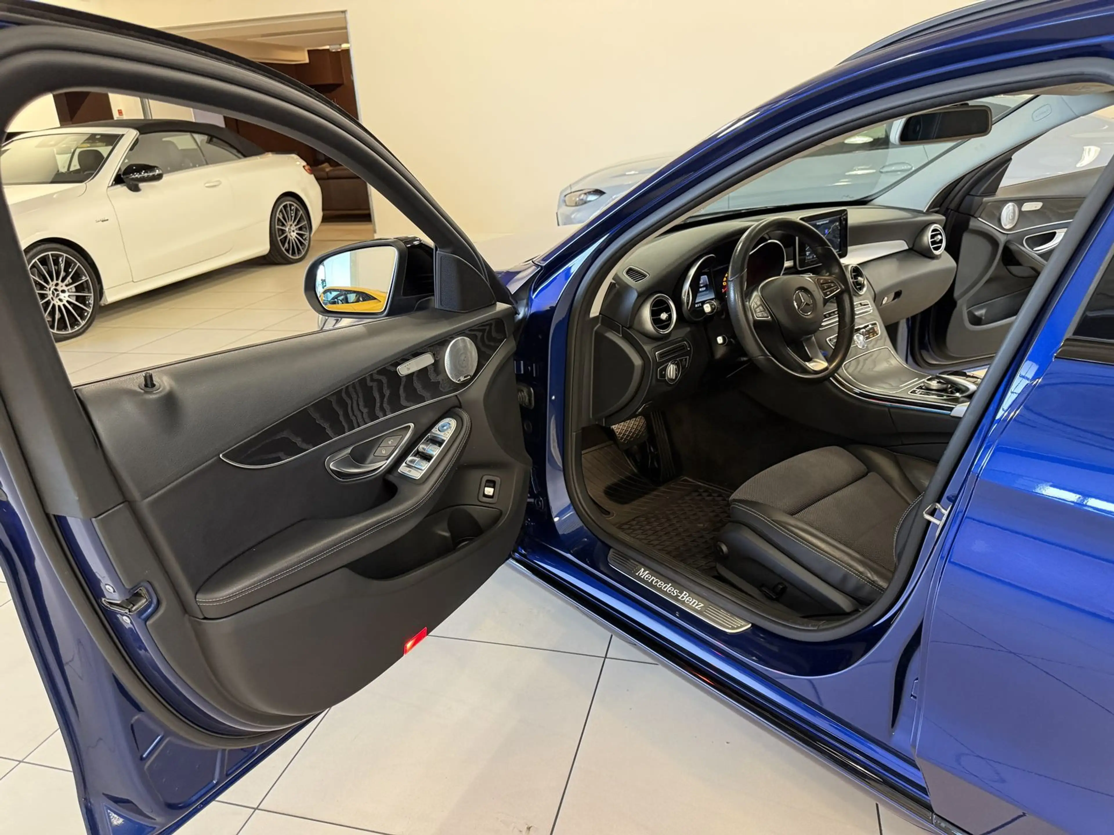 Mercedes-Benz C 250 CGI Avantgarde *2.Hand-Night-Burmester-AHK — photo 15