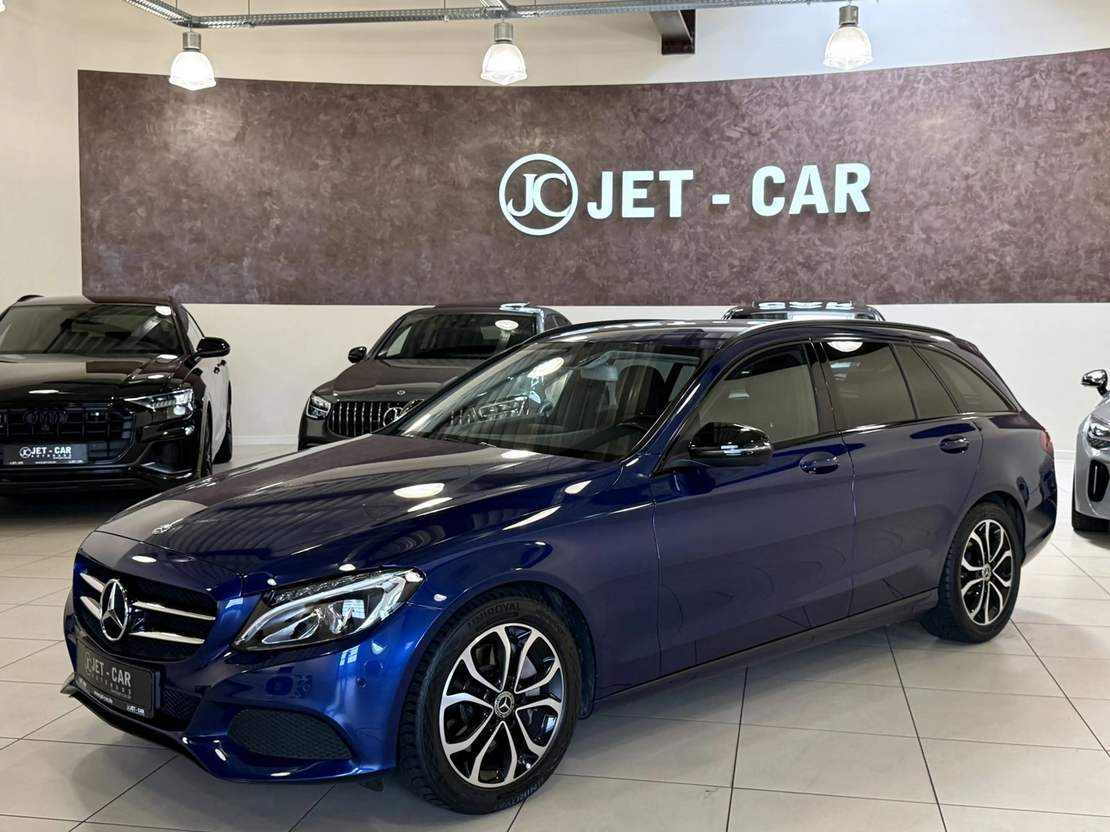 Mercedes-Benz C 250 CGI Avantgarde *2.Hand-Night-Burmester-AHK