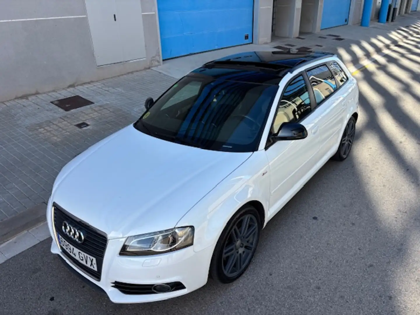 Audi A3 Sportback 2.0TDI Attraction Q. 170 Blanco - 2