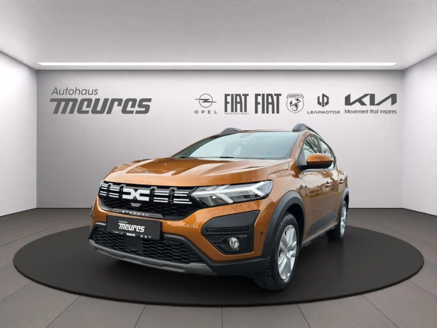 Dacia Sandero III Stepway Expression 1.0 Rückfahrkam. Klimaautom Orange - 1