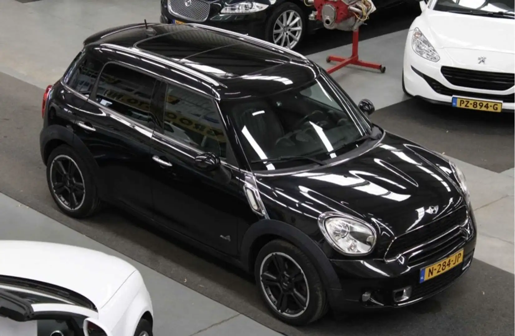 MINI Cooper 1.6 Cpr S ALL4 Chili Zwart - 1