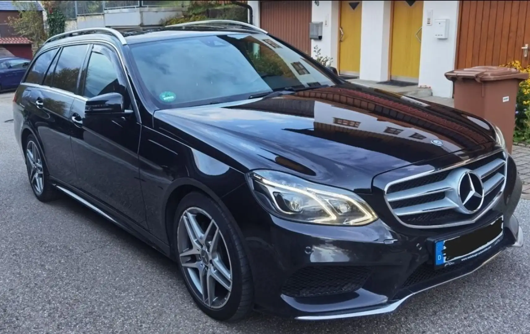 Mercedes-Benz E 350 E-Klasse T-Modell Diesel T BlueTEC 4Matic 7G-TRONI Czarny - 1