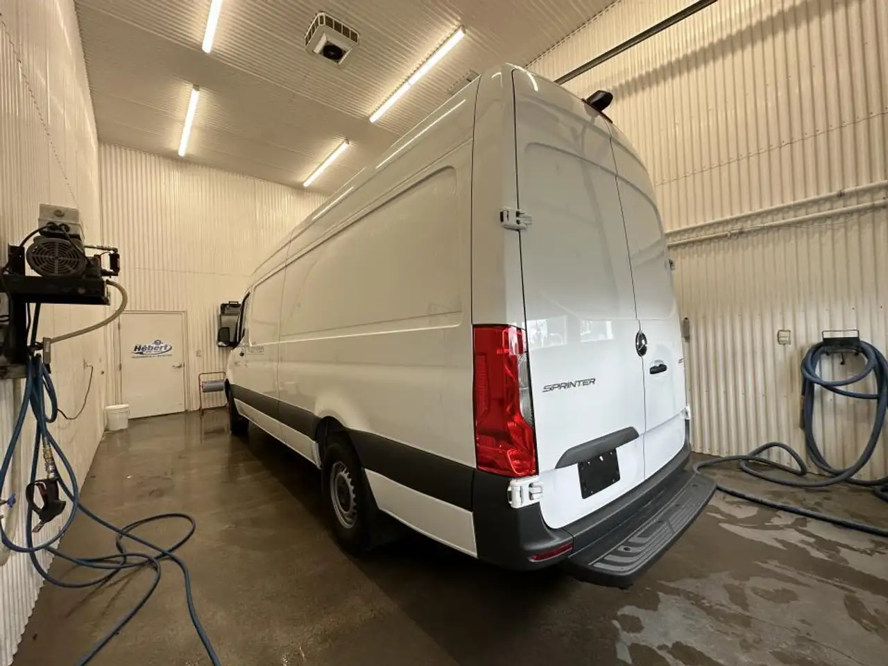 Mercedes-Benz Sprinter снимка Mercedes-Benz Sprinter