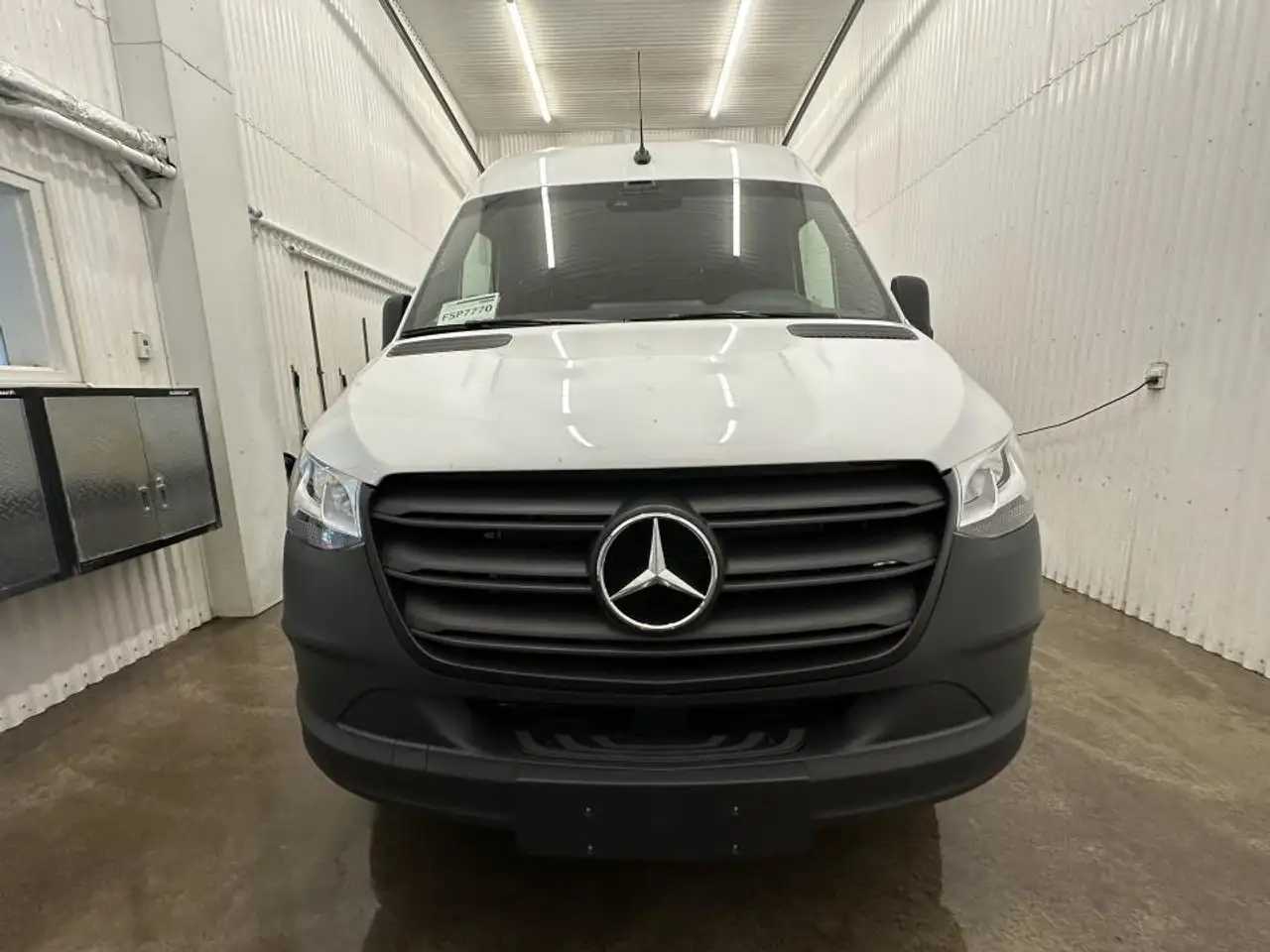 Mercedes-Benz Sprinter снимка Mercedes-Benz Sprinter