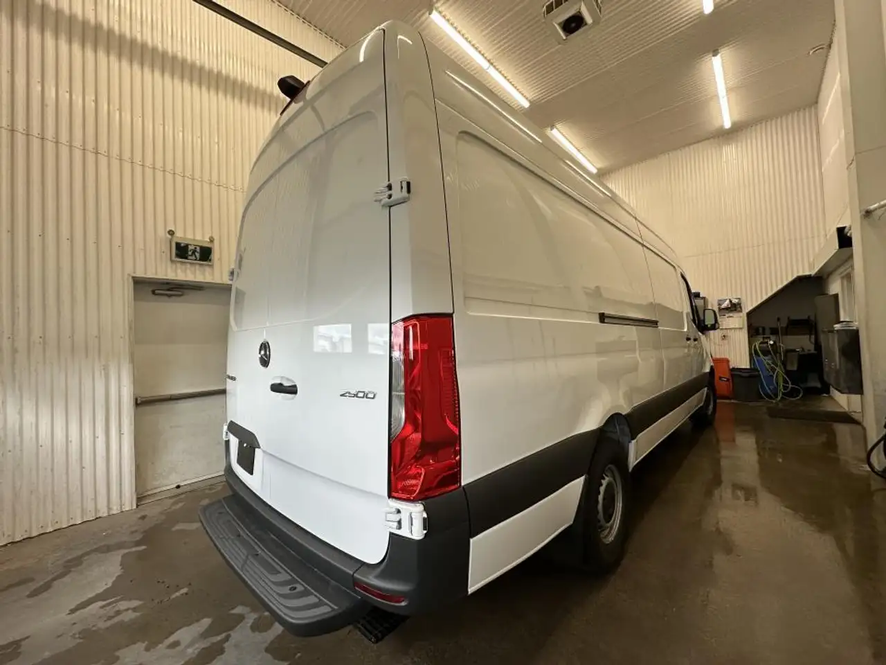 Mercedes-Benz Sprinter снимка Mercedes-Benz Sprinter