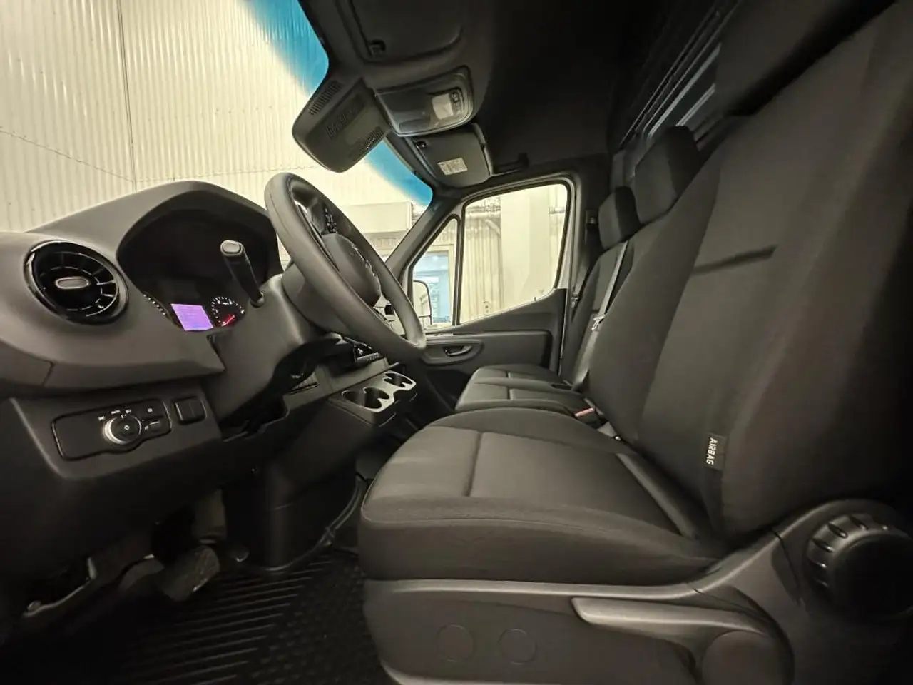 Mercedes-Benz Sprinter снимка Mercedes-Benz Sprinter