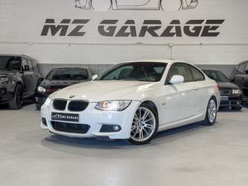 320i