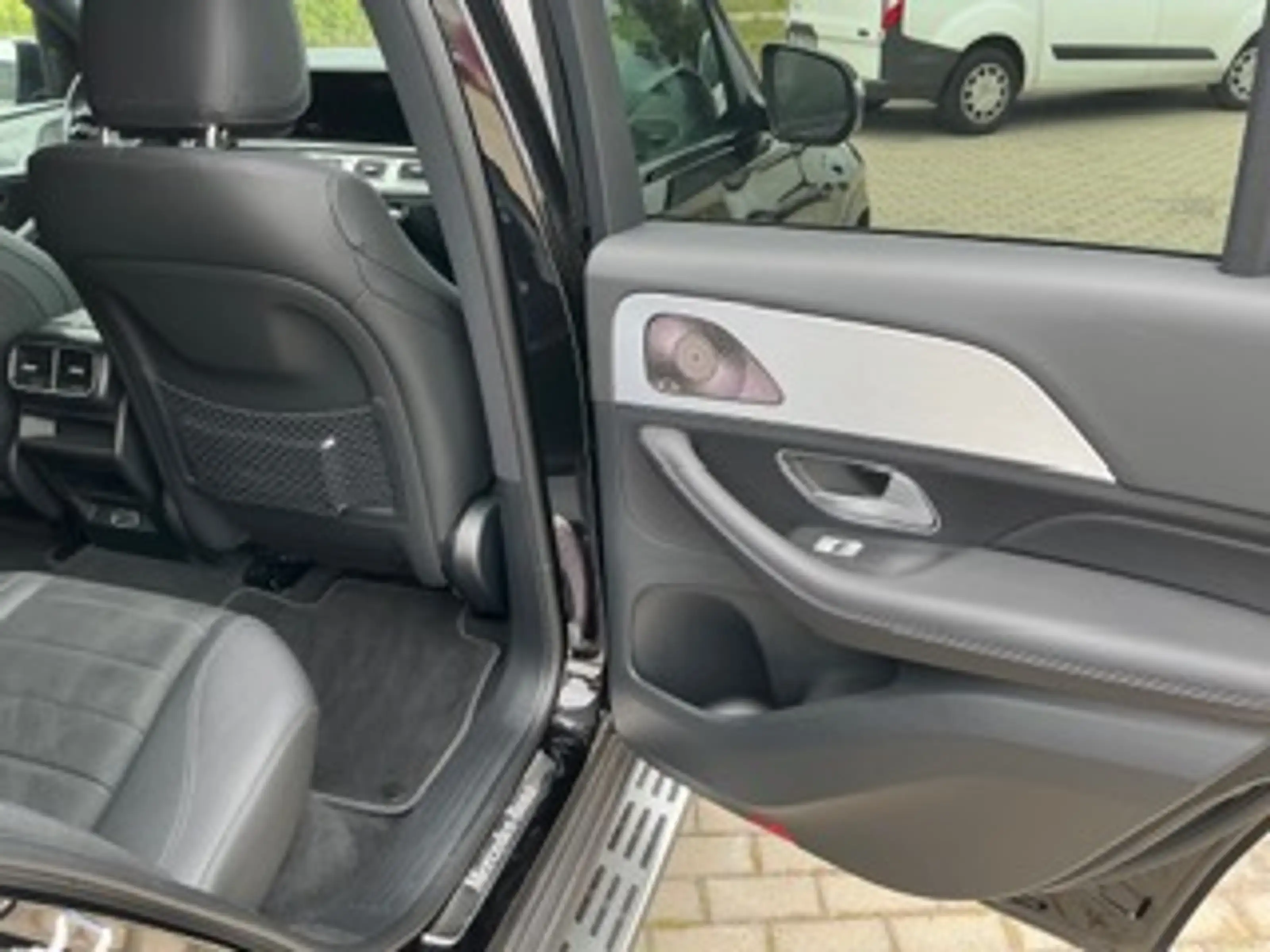 Mercedes-Benz GLE 450 GLE 4Matic 9G-TRONIC AMG Line Advanced Plus — photo 8