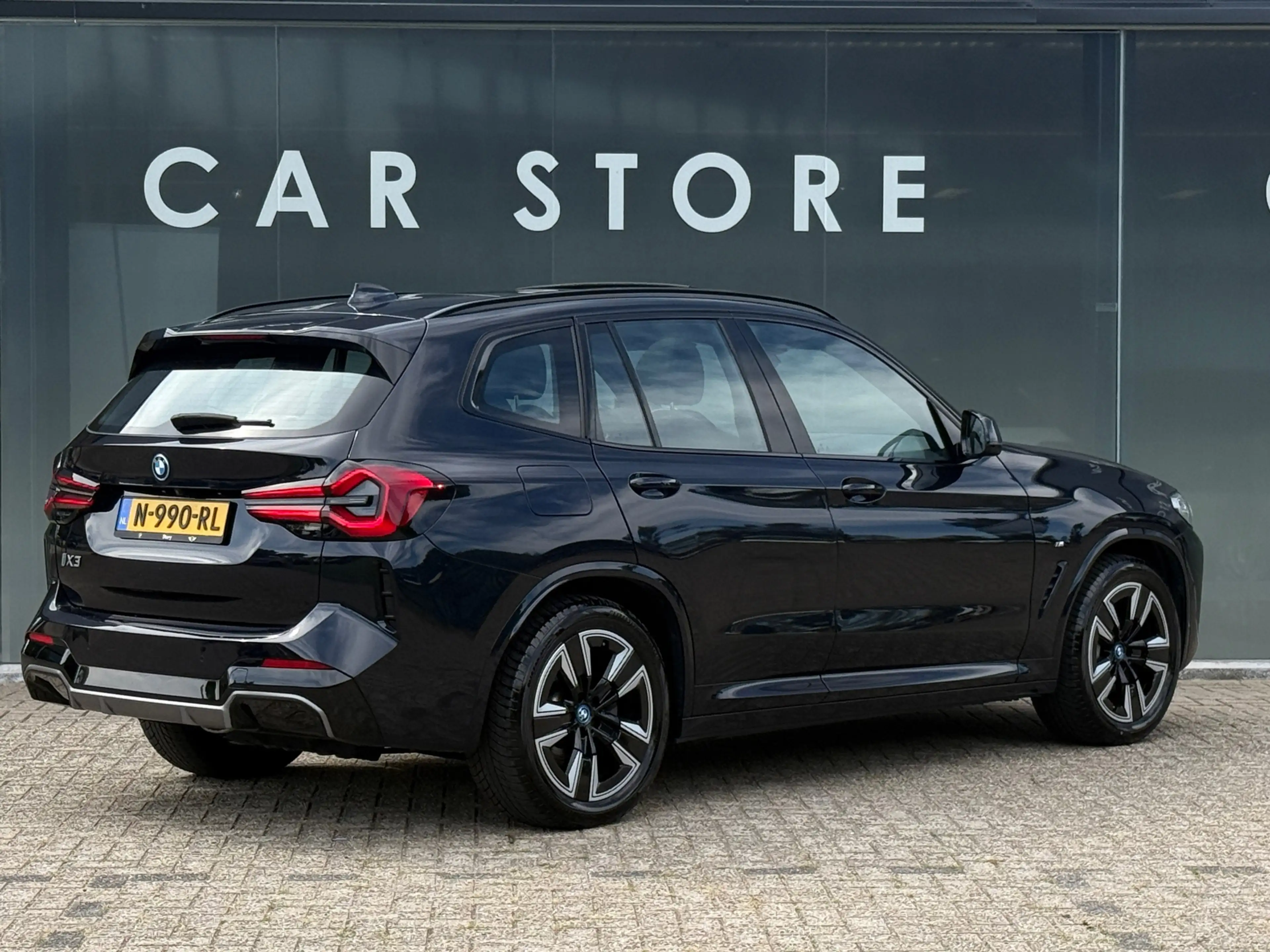 BMW iX3 Executive 80 kWh 98% SOH Shadow Line Pano|Leder|Tr — photo 2