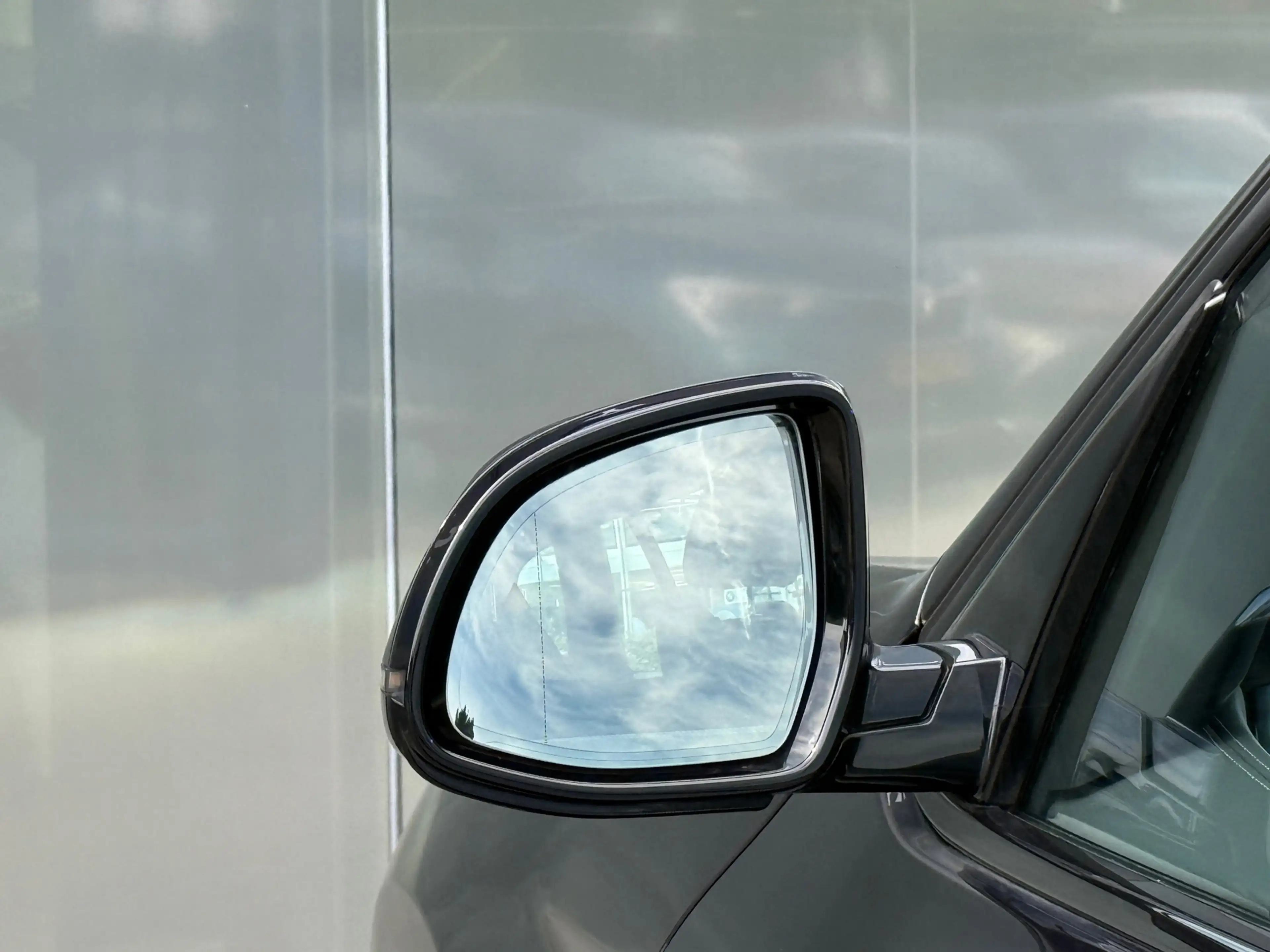 BMW iX3 Executive 80 kWh 98% SOH Shadow Line Pano|Leder|Tr — photo 27