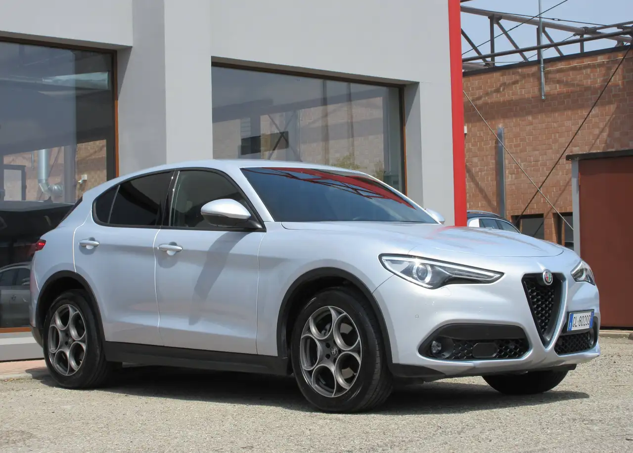Alfa Romeo Stelvio 2022