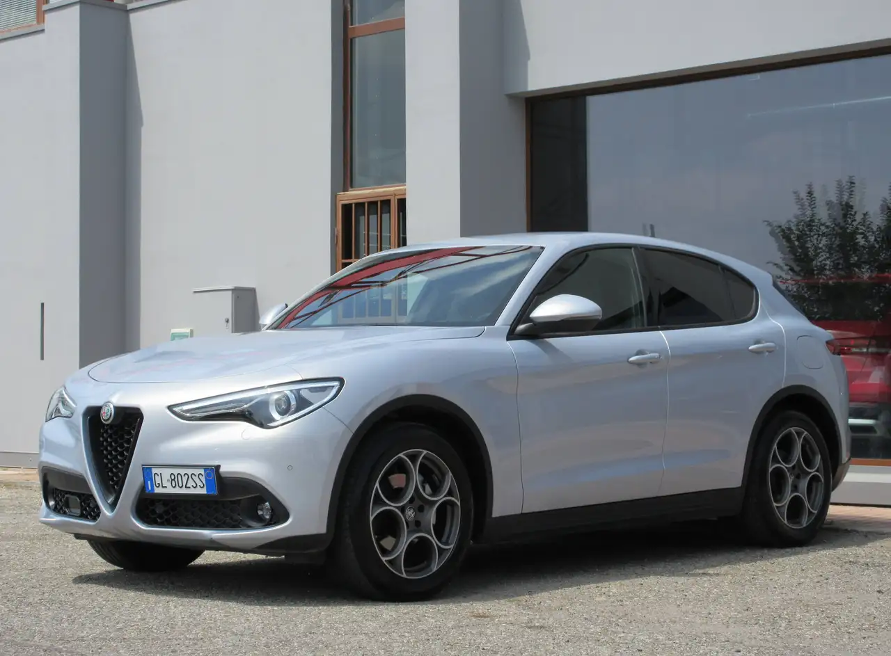 Alfa Romeo Stelvio 2022