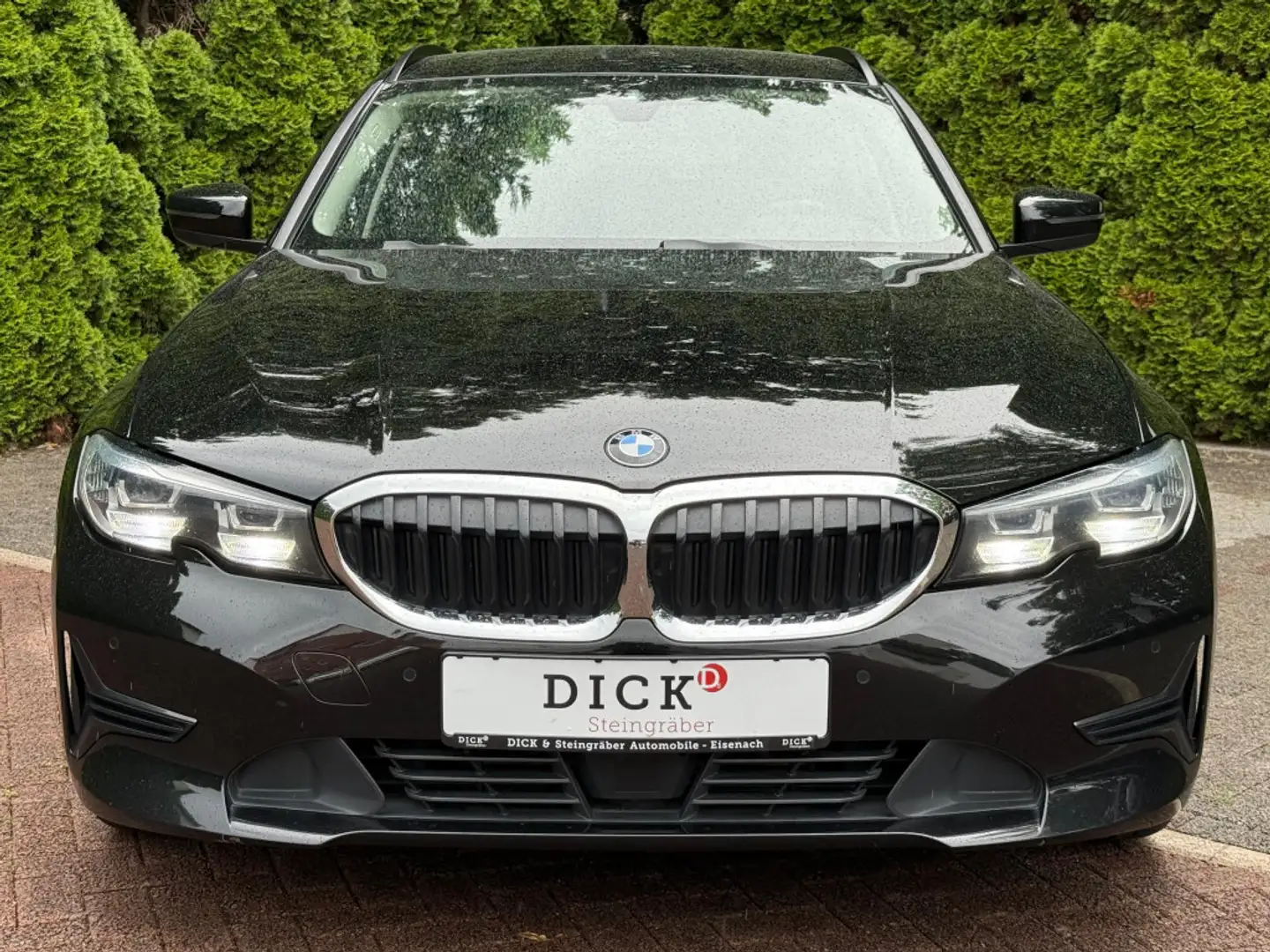BMW 318 d Aut. Touring Advantage LED+NAV+ACC+SHZ+DAB Noir - 2