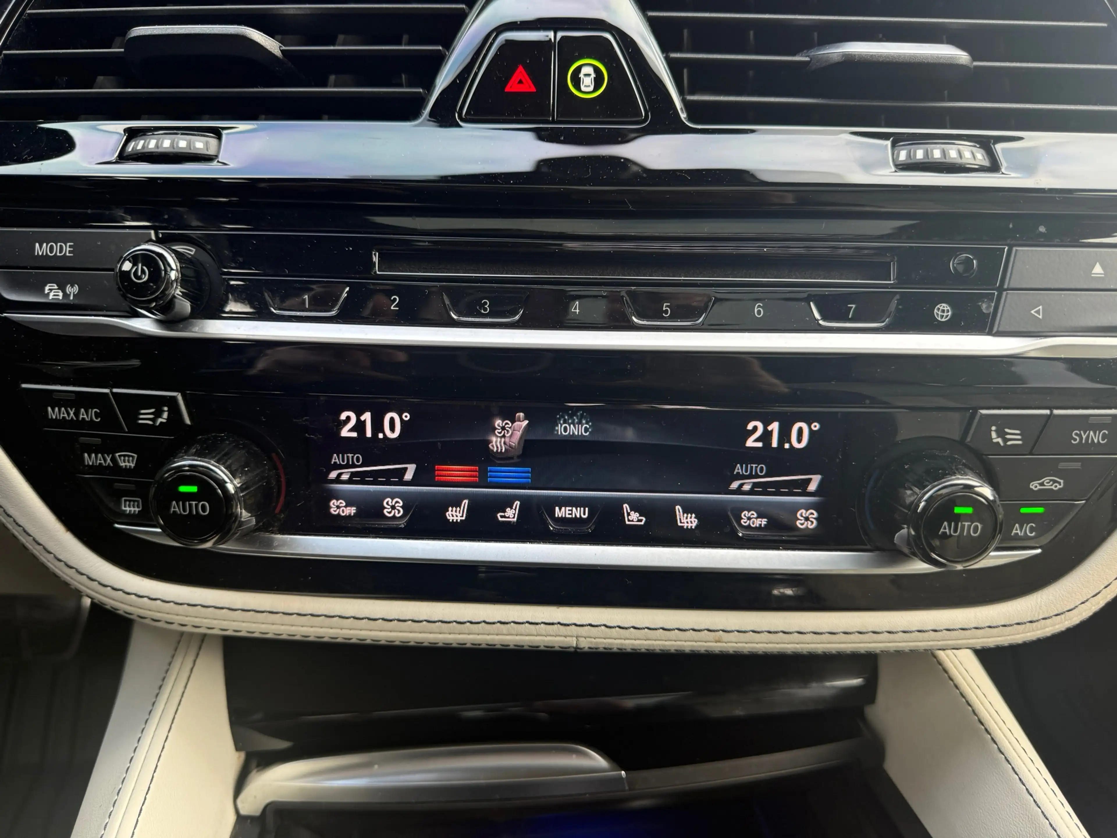 BMW 540 5-serie Touring 540i xDrive High Executive/B&W/Nig — photo 21