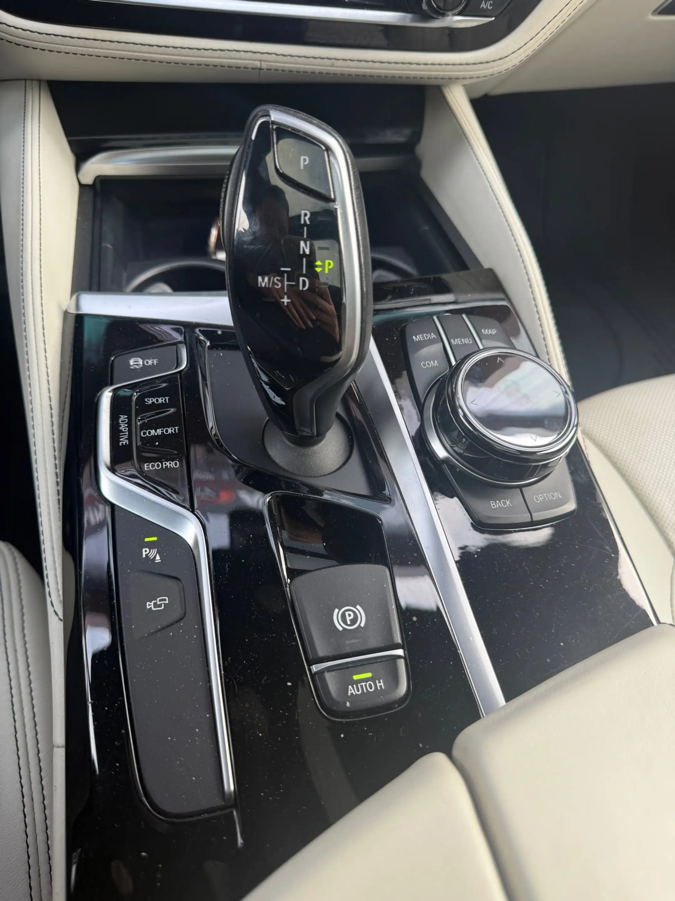BMW 540 5-serie Touring 540i xDrive High Executive/B&W/Nig — photo 27