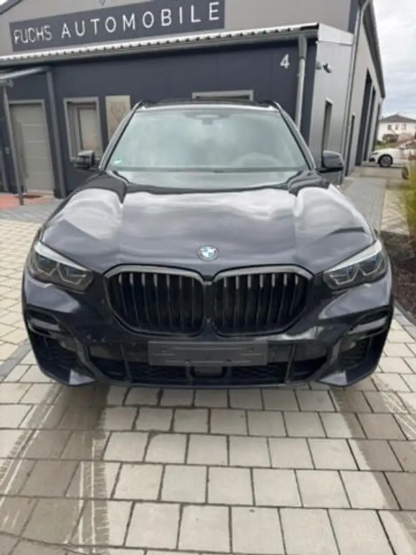 BMW X5 xDrive 40 d M Sport, Panorama Schwarz - 2