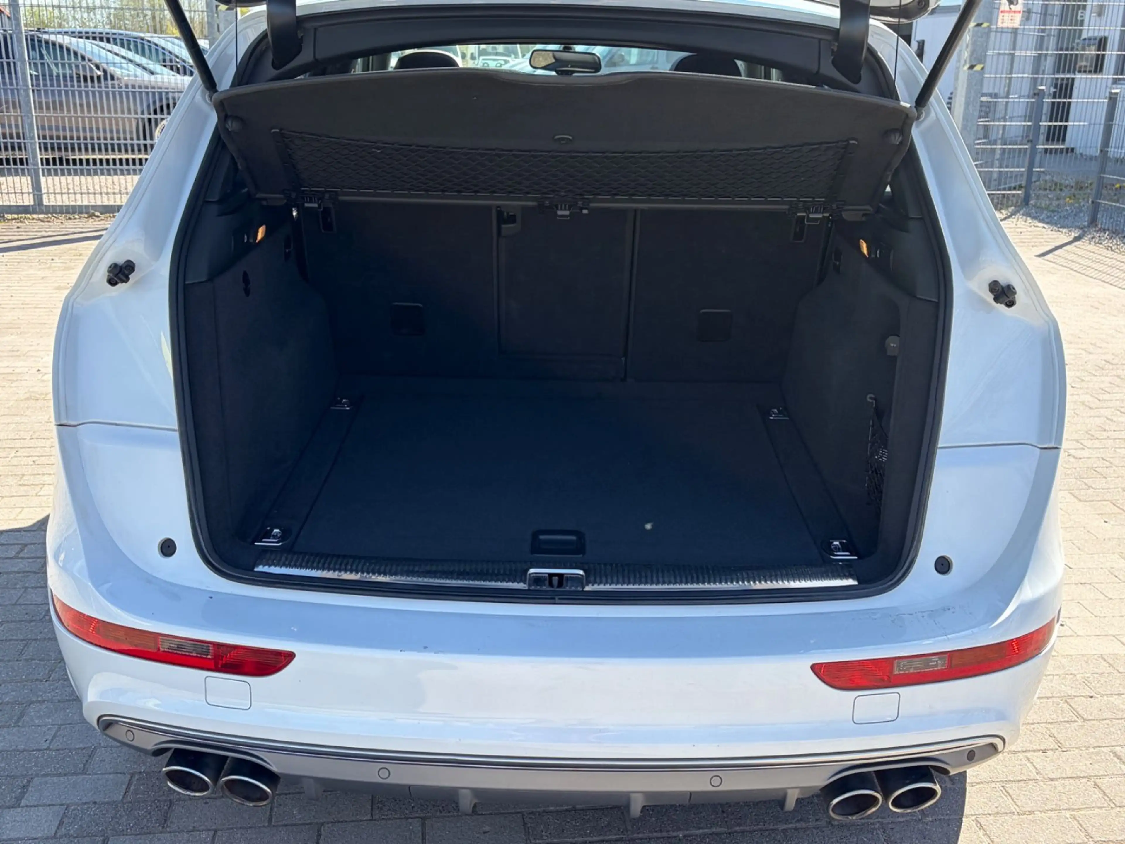 Audi SQ5 3.0 TDI quattro MMI Memory Pano Xenon+ Leder — photo 10