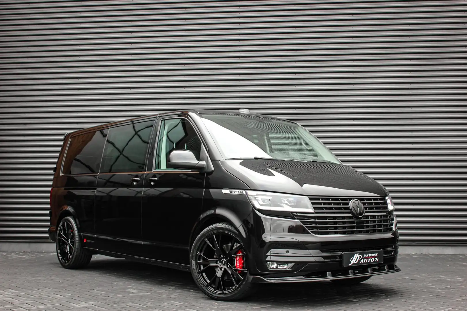 Volkswagen Transporter 2.0 TDI L2H1 30 DC BULLI 199PK DUBBEL CABINE / LED Zwart - 2