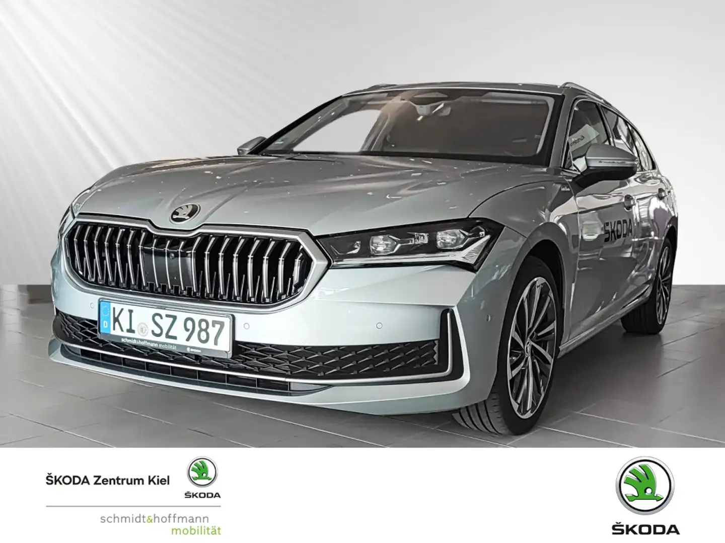 Skoda Superb Combi 2.0 TDI 110kW L&ampK Klima Navi Leder Silber - 1