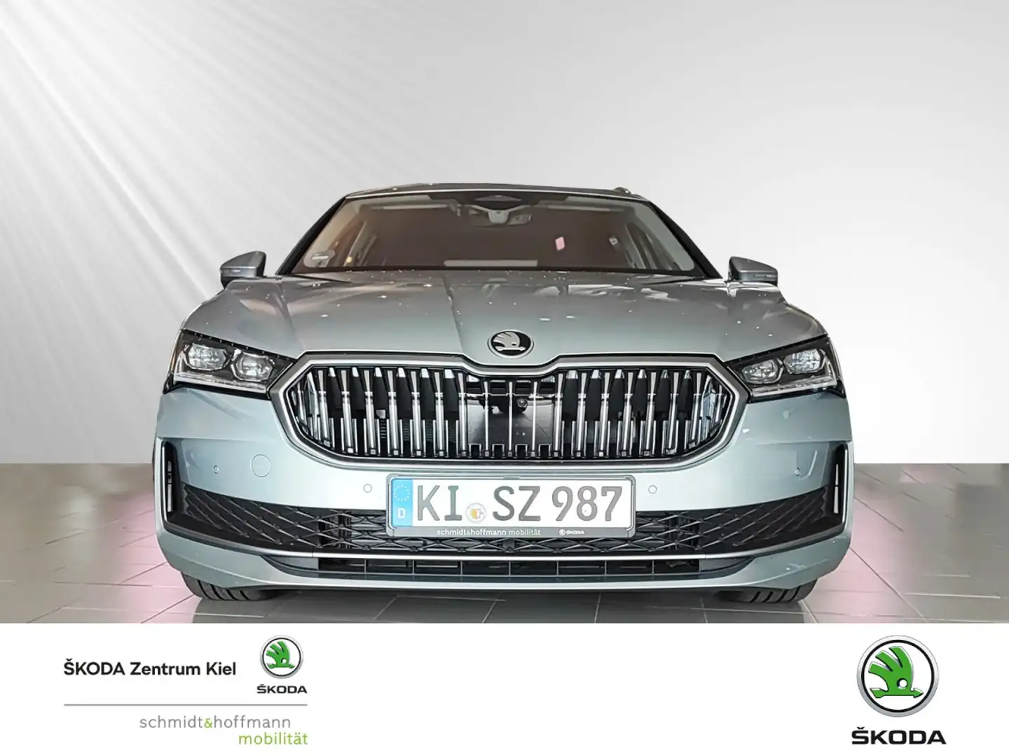 Skoda Superb Combi 2.0 TDI 110kW L&ampK Klima Navi Leder Silber - 2