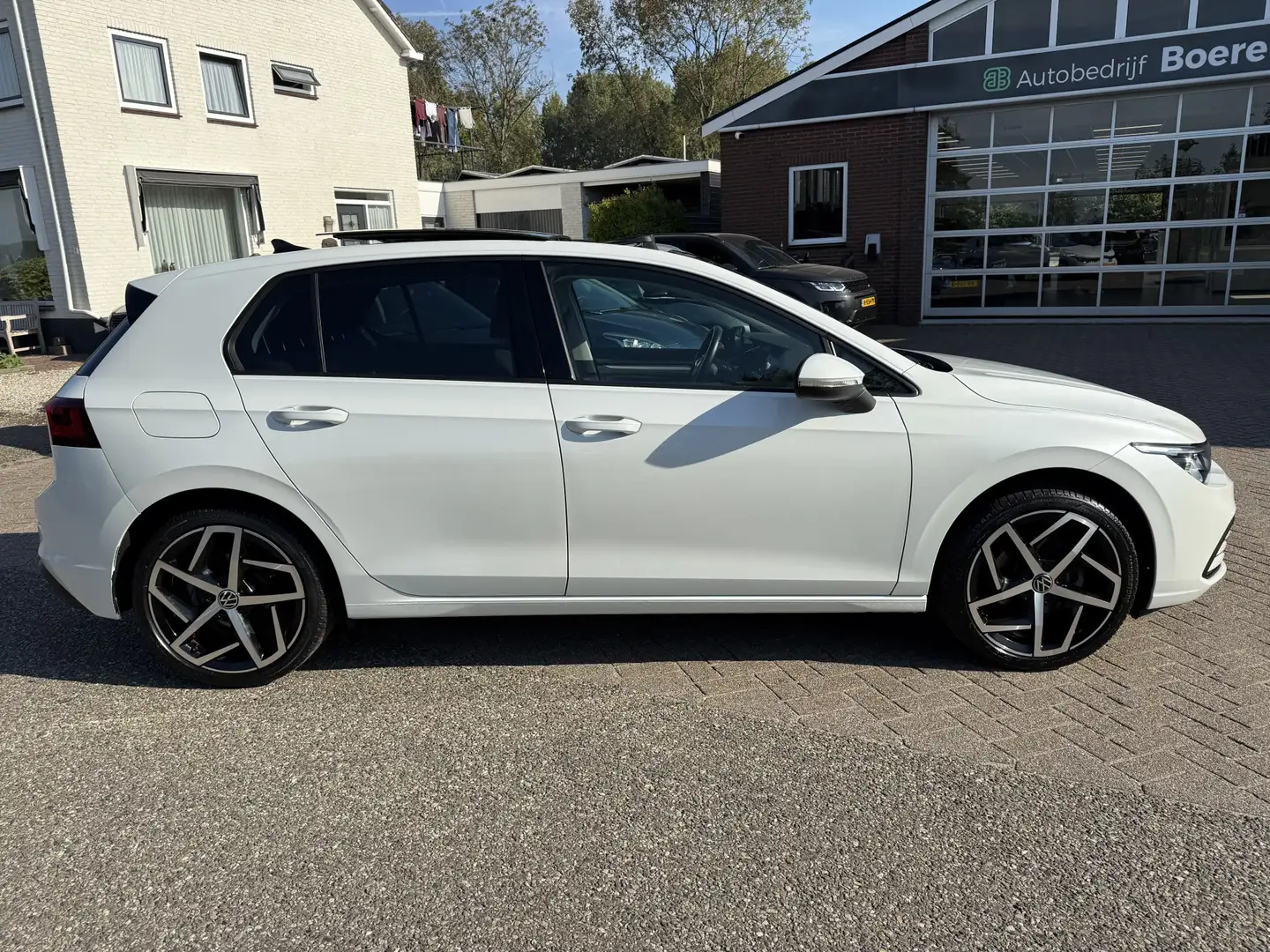 Volkswagen Golf 1.5 TSI Life Panoramadak, 18''Lmv, Winterpakket Blanc - 2