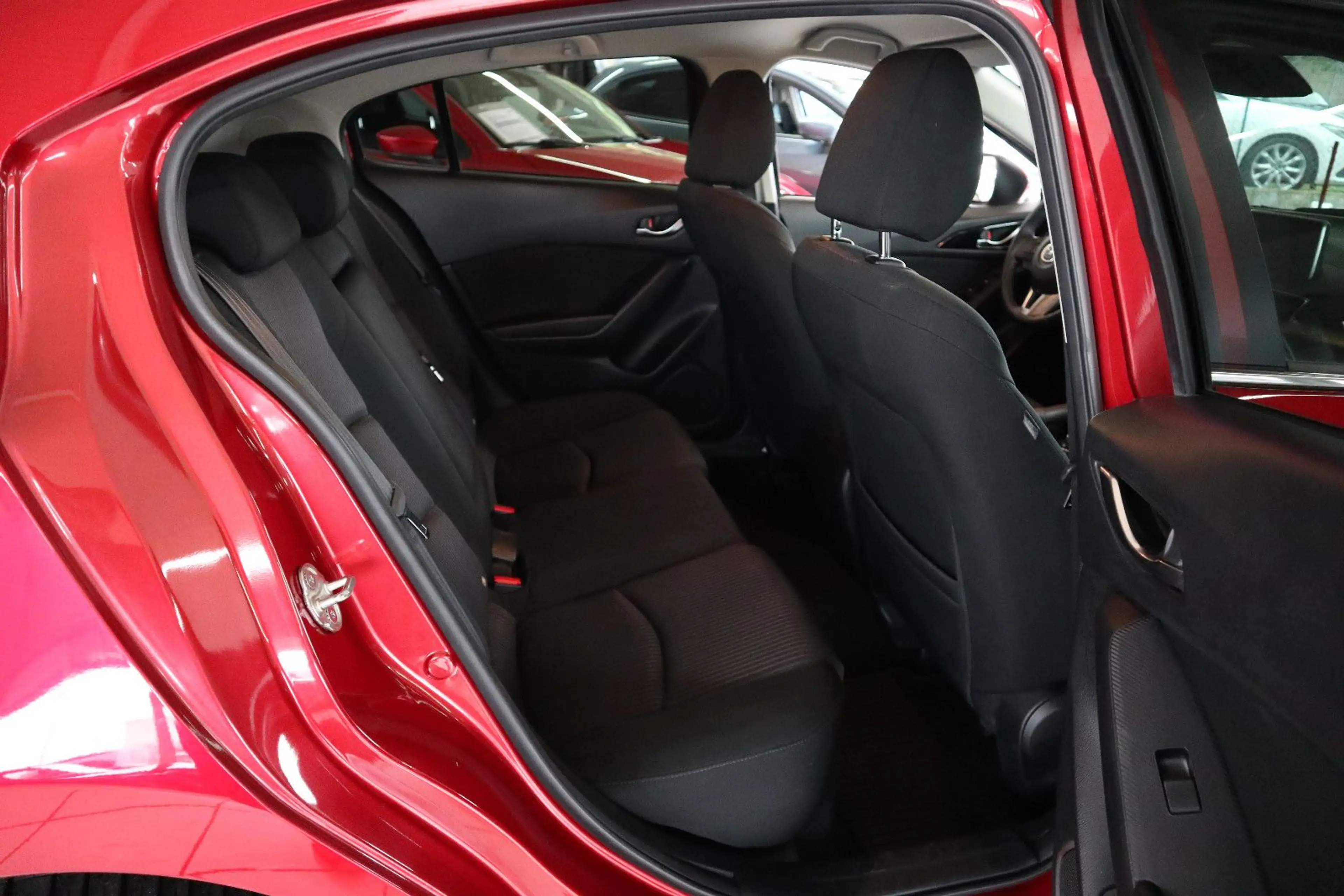 Mazda 3 Lim.*120PS*NAVI*BOSE*XENON*INSP. NEU*1. HAND* — photo 14