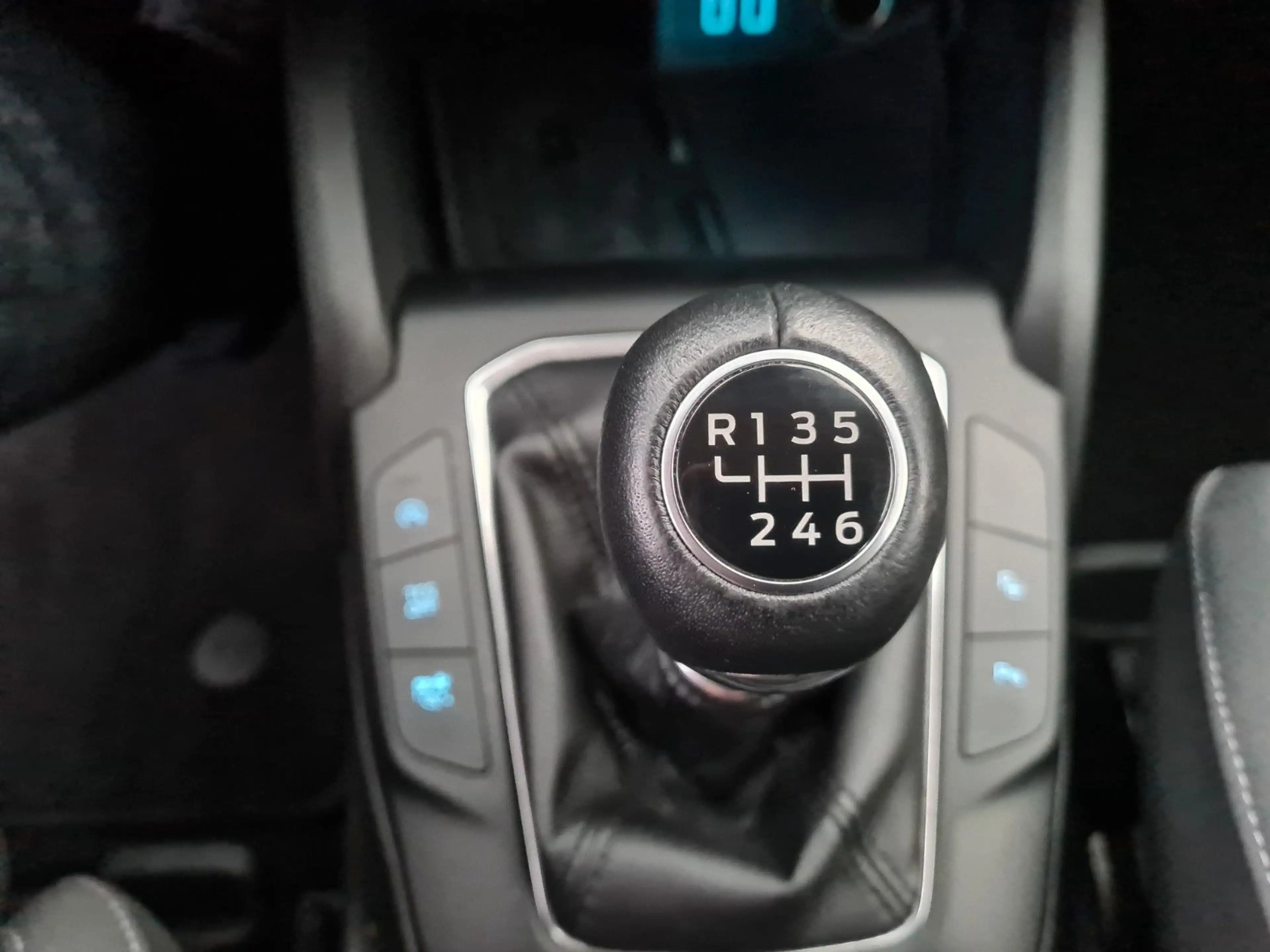 Ford Focus Turnier 1.5 88 KW ECOBLUE  TOP AUSSTAT. — photo 9
