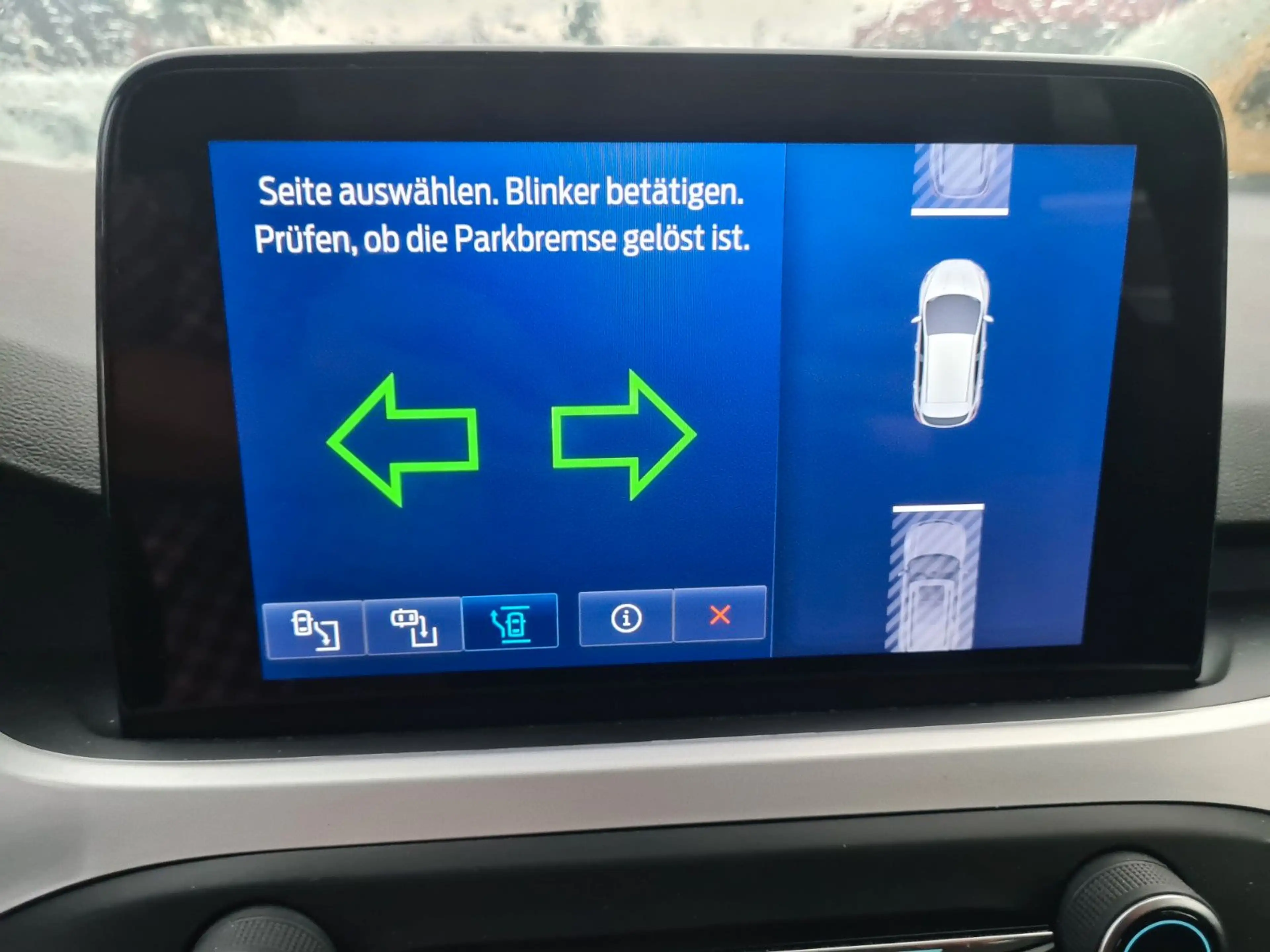 Ford Focus Turnier 1.5 88 KW ECOBLUE  TOP AUSSTAT. — photo 12