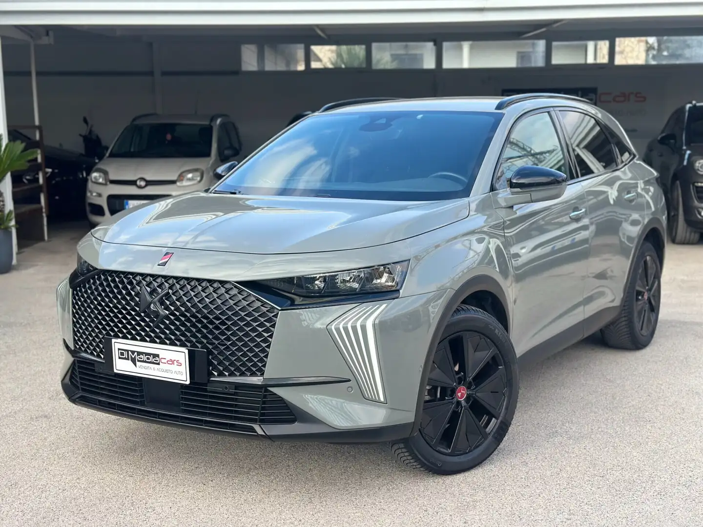 DS Automobiles DS 7 Crossback DS 7 BlueHDi 130 aut. Performance Line Gri - 1