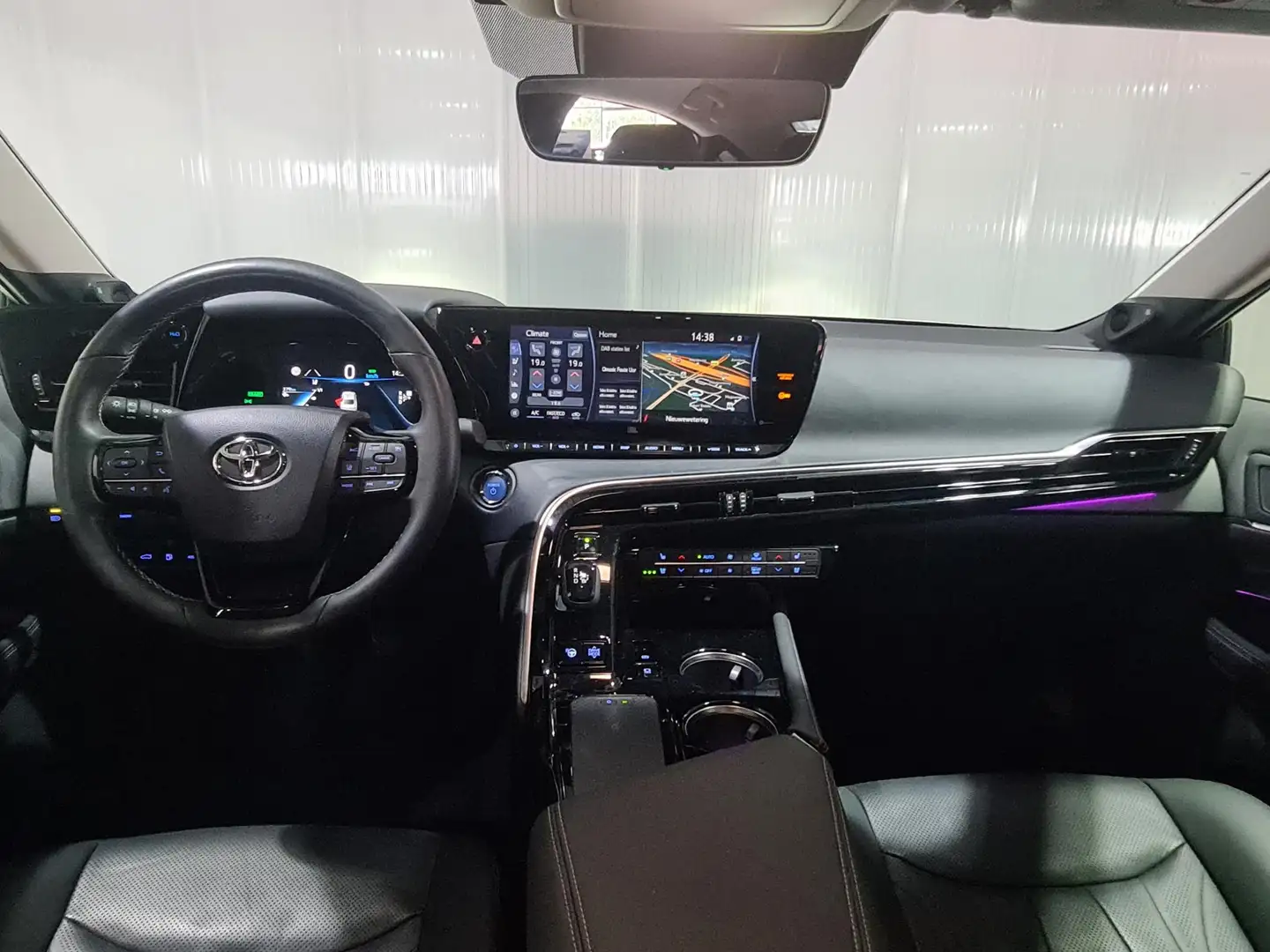 Toyota Mirai Prestige Grey - 2