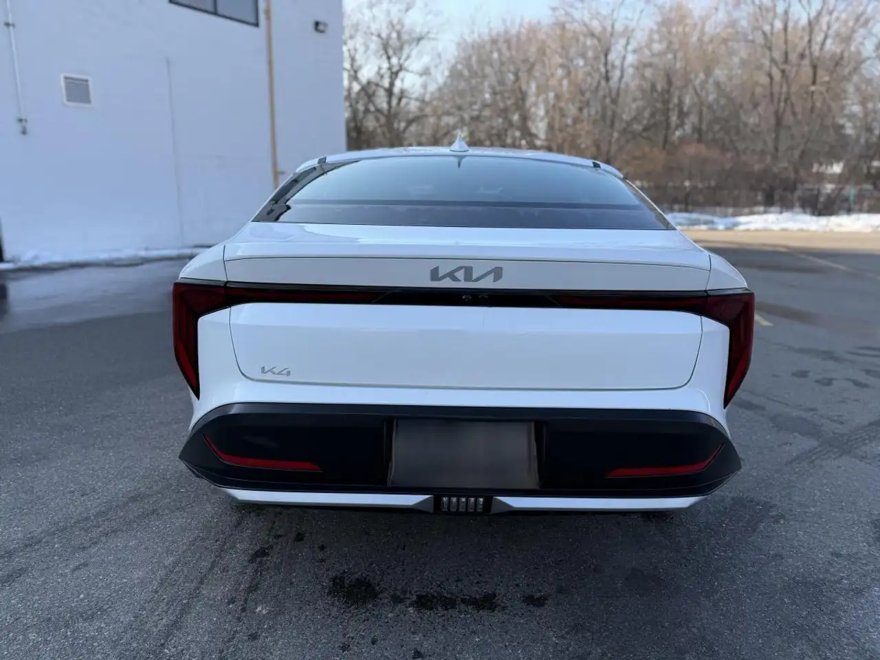 Kia K4 снимка Kia K4