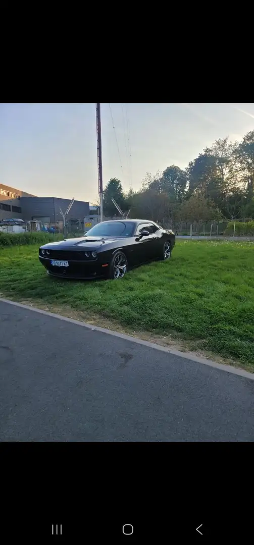 Dodge Challenger - 2