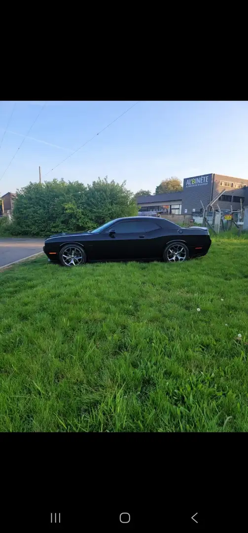 Dodge Challenger - 1