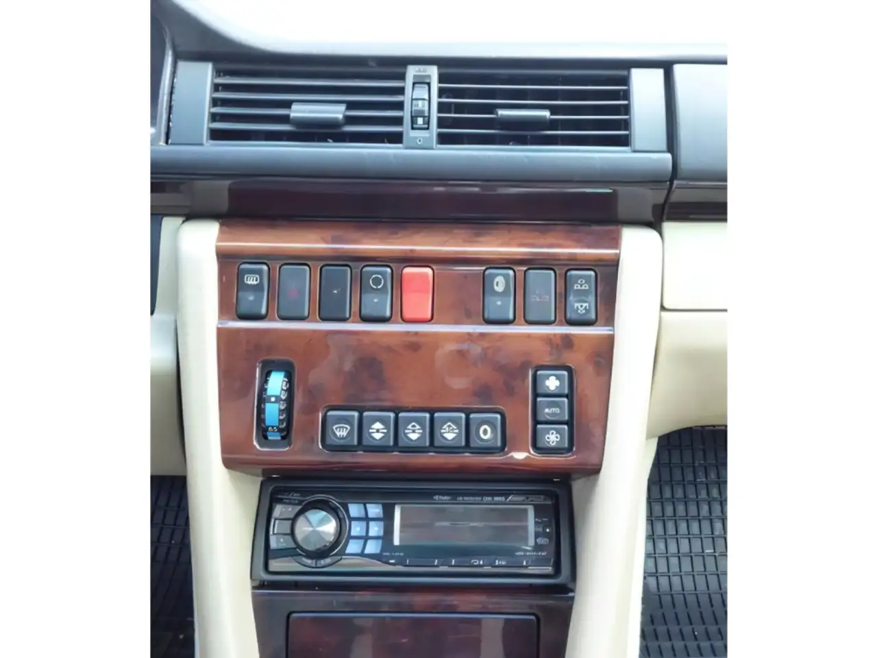 Mercedes-Benz E 320 Cabrio Automatik Sitzheizung Leder 4-Sitze, foto 5