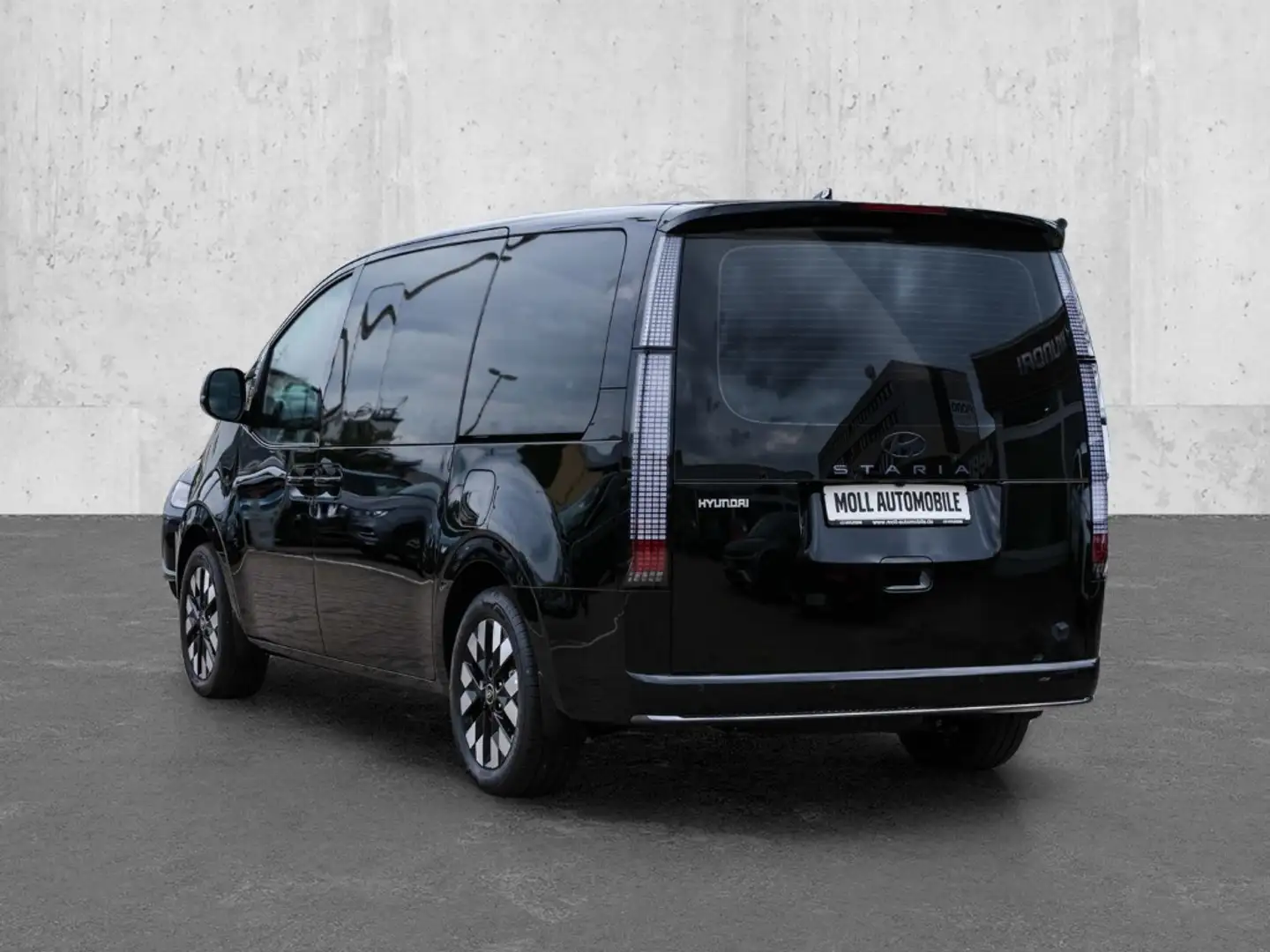 Hyundai STARIA Signature Hybrid 7-Sitzer Panoramadach Navi Leder Schwarz - 2