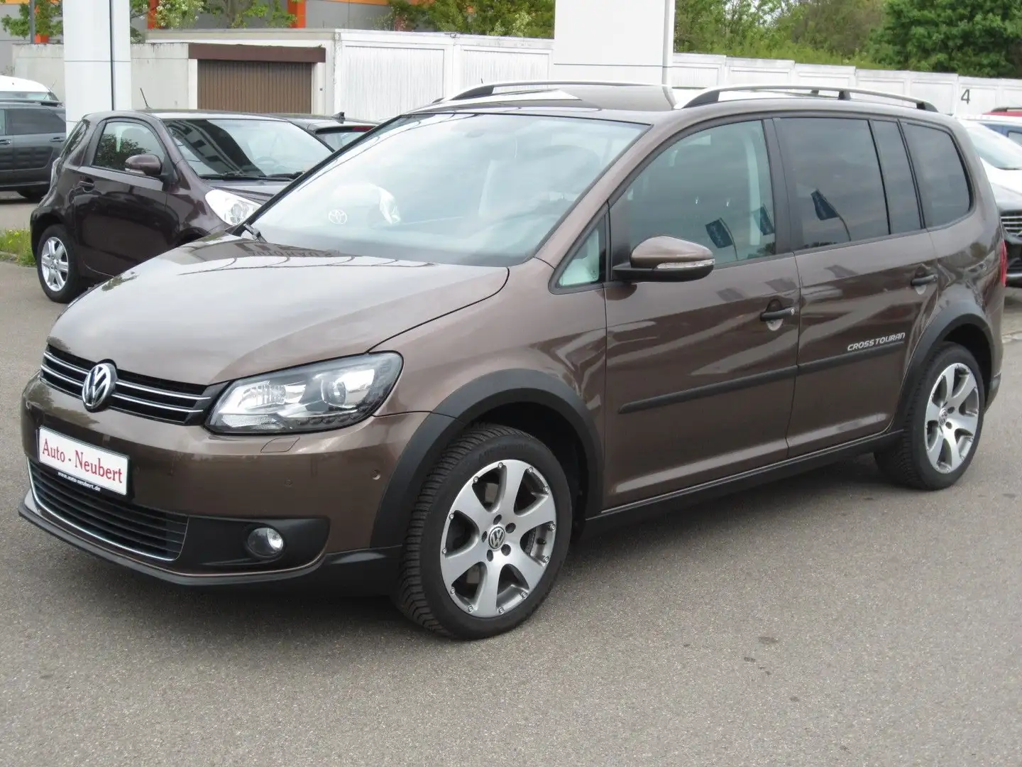 Volkswagen Touran CrossTouran 1.4TSI *Automatik*Navi*Xenon*PDC*SHZ Brun - 2