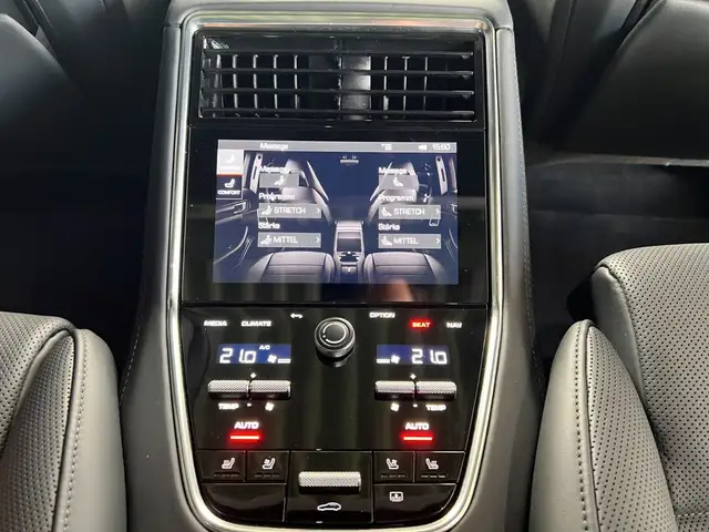 Porsche Panamera view 14